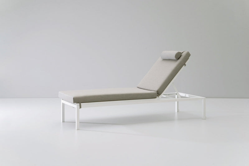 Landscape - Stackable Deck Chair (1260-) | Kettal | JANGEORGe Interior Design