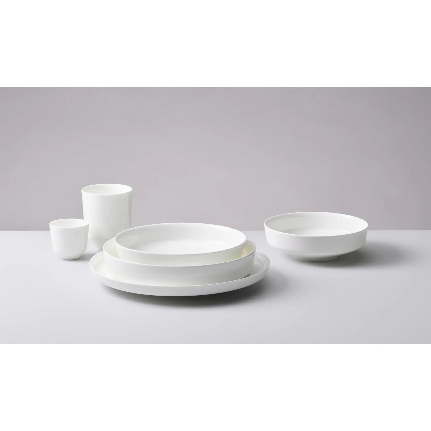 Dibbern Juno Pasta Plate, fine bone china plate handcrafted in Germany, timeless and contemporary.