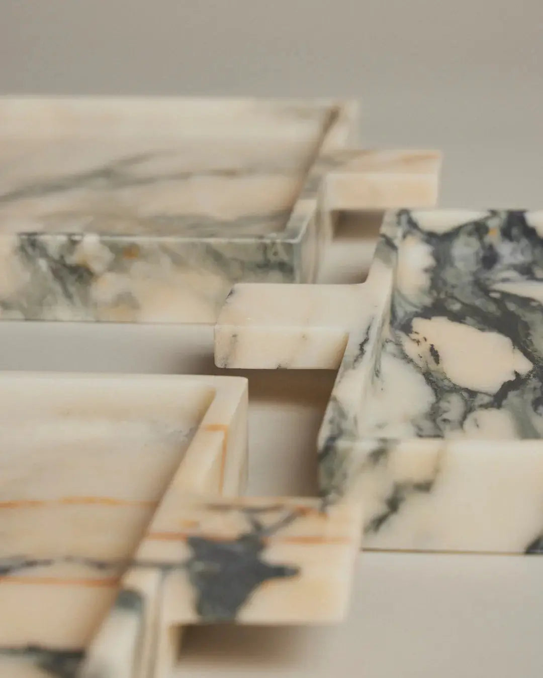 Cicco Tray in Calacatta Gold Marble EIMI