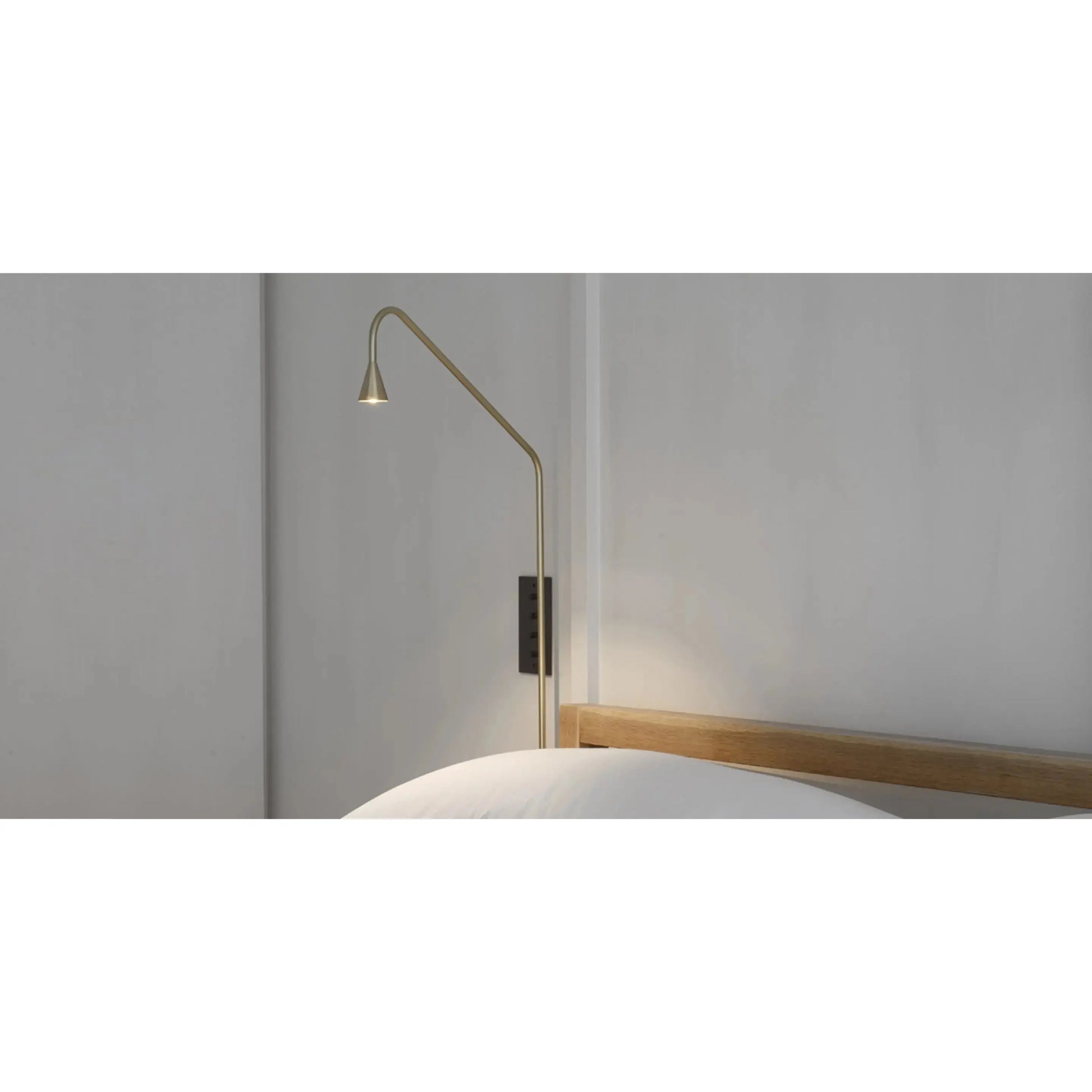 Austere - Wall Lamp Trizio21
