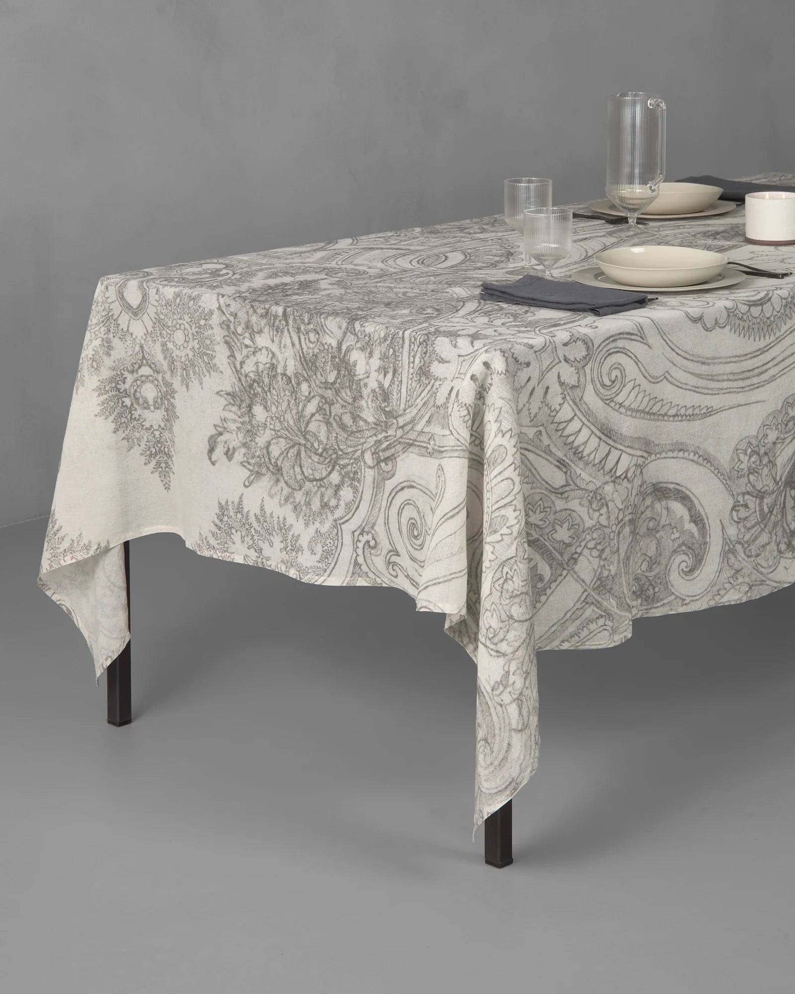 Ber Tablecloth