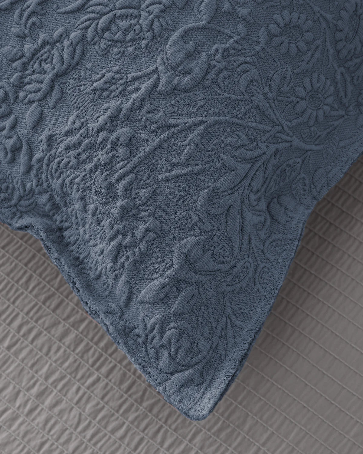 Buti' Flor Cushion