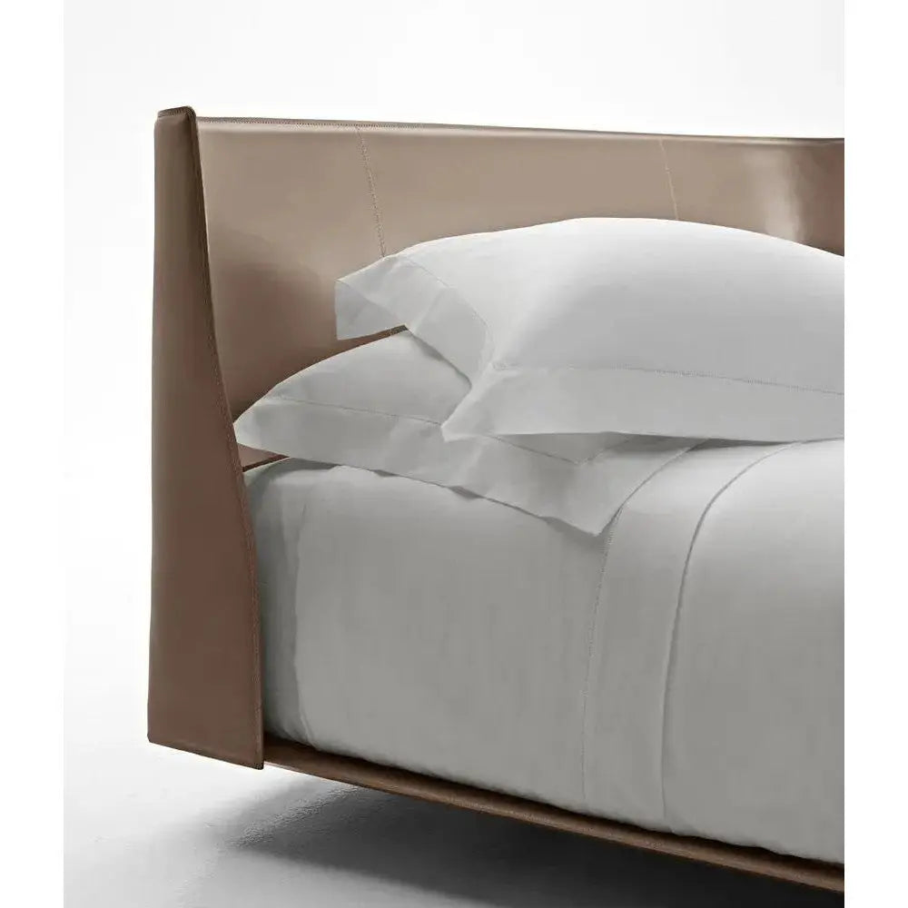 Alys Bed | B&B Italia | JANGEORGe Interior Design