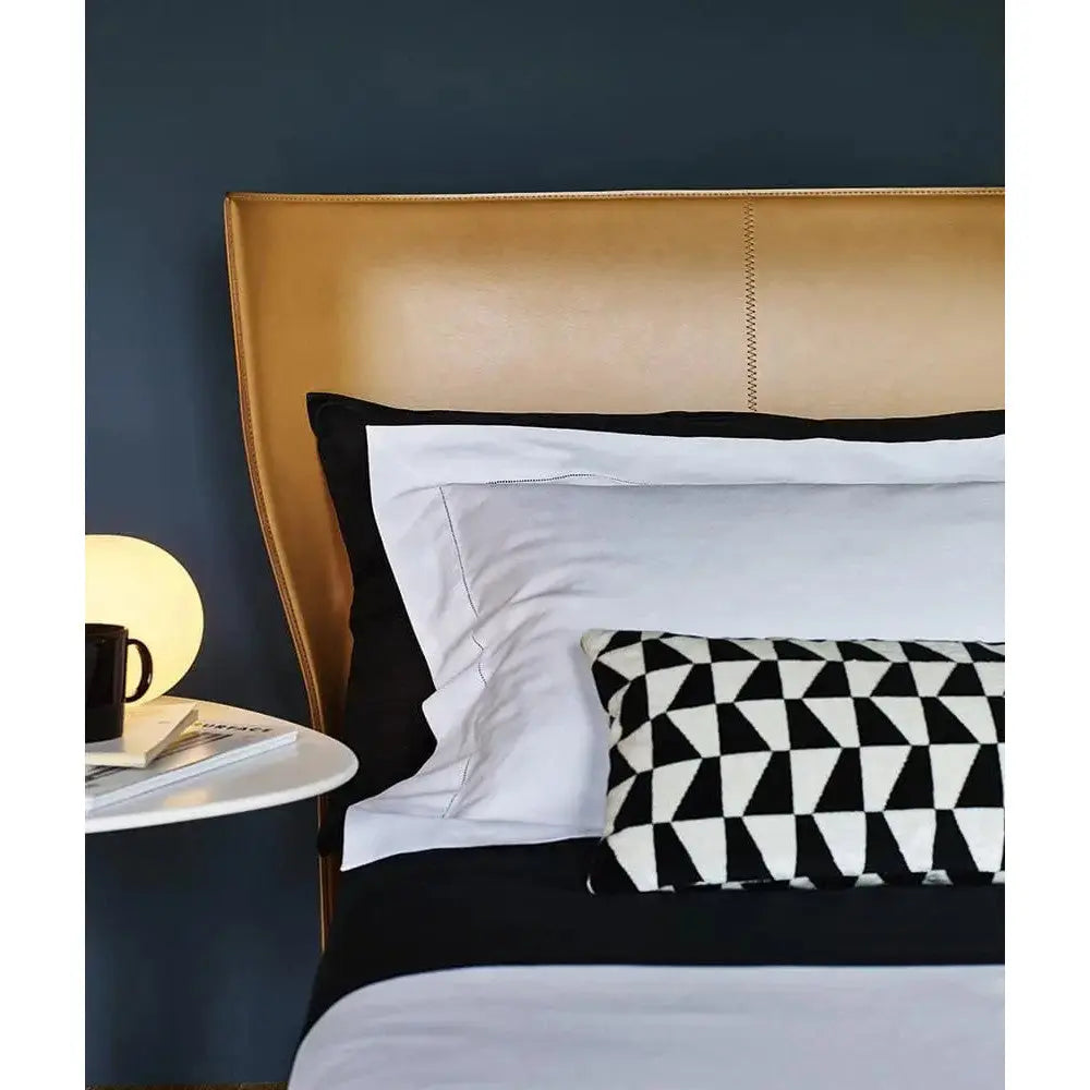 Alys Bed | B&B Italia | JANGEORGe Interior Design