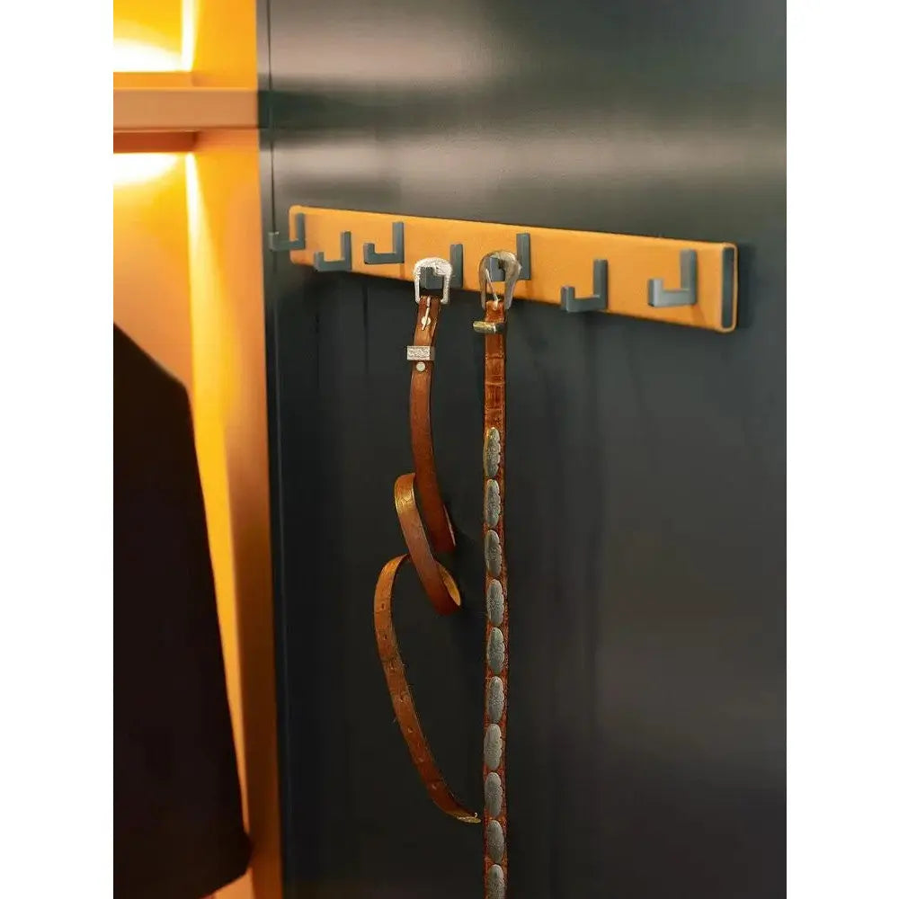 Backstage Wardrobe | B&B Italia | JANGEORGe Interior Design