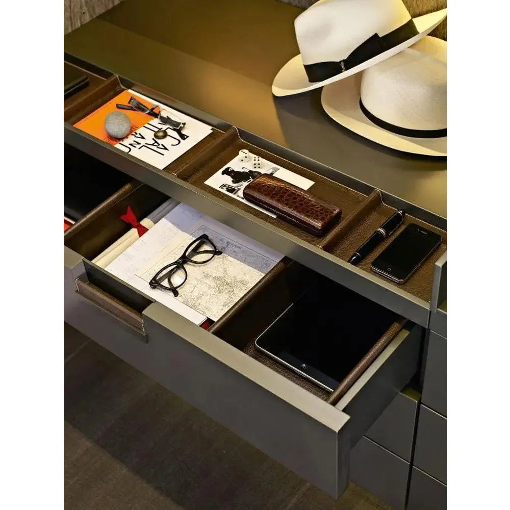 Backstage Wardrobe | B&B Italia | JANGEORGe Interior Design