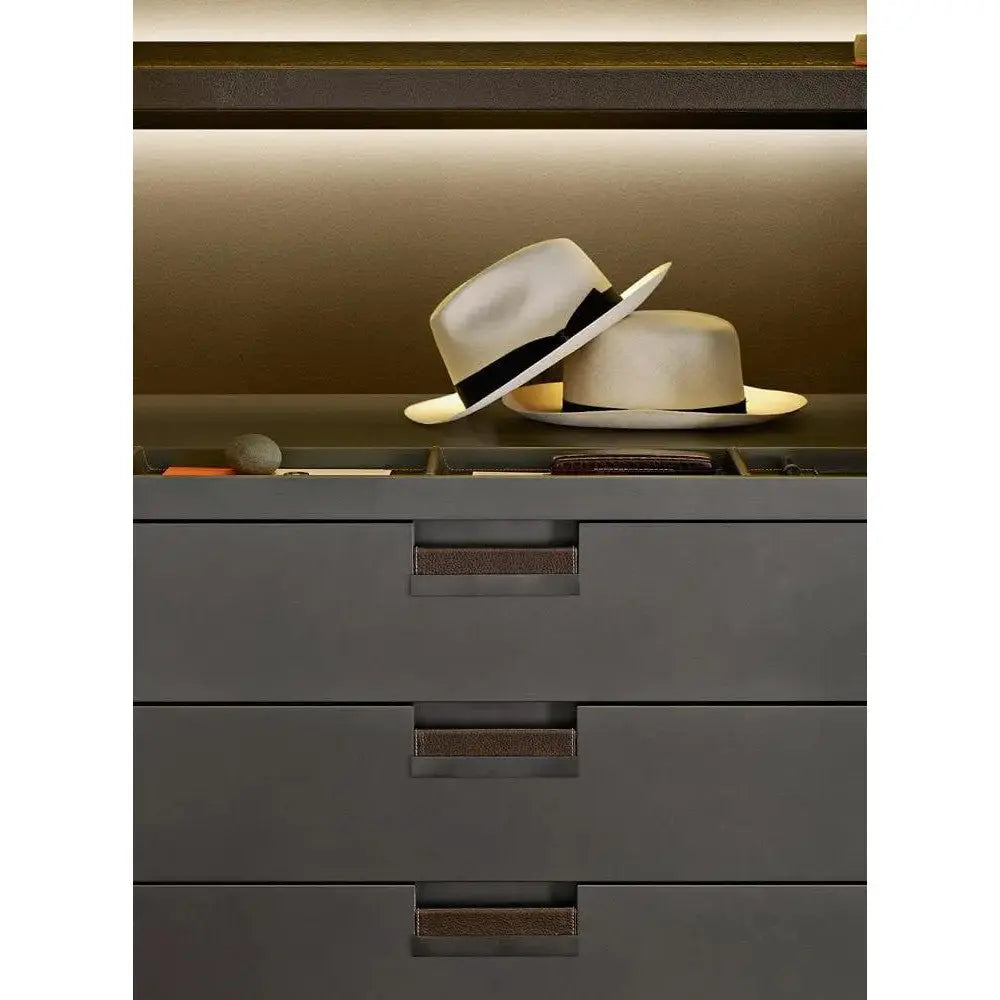 Backstage Wardrobe | B&B Italia | JANGEORGe Interior Design