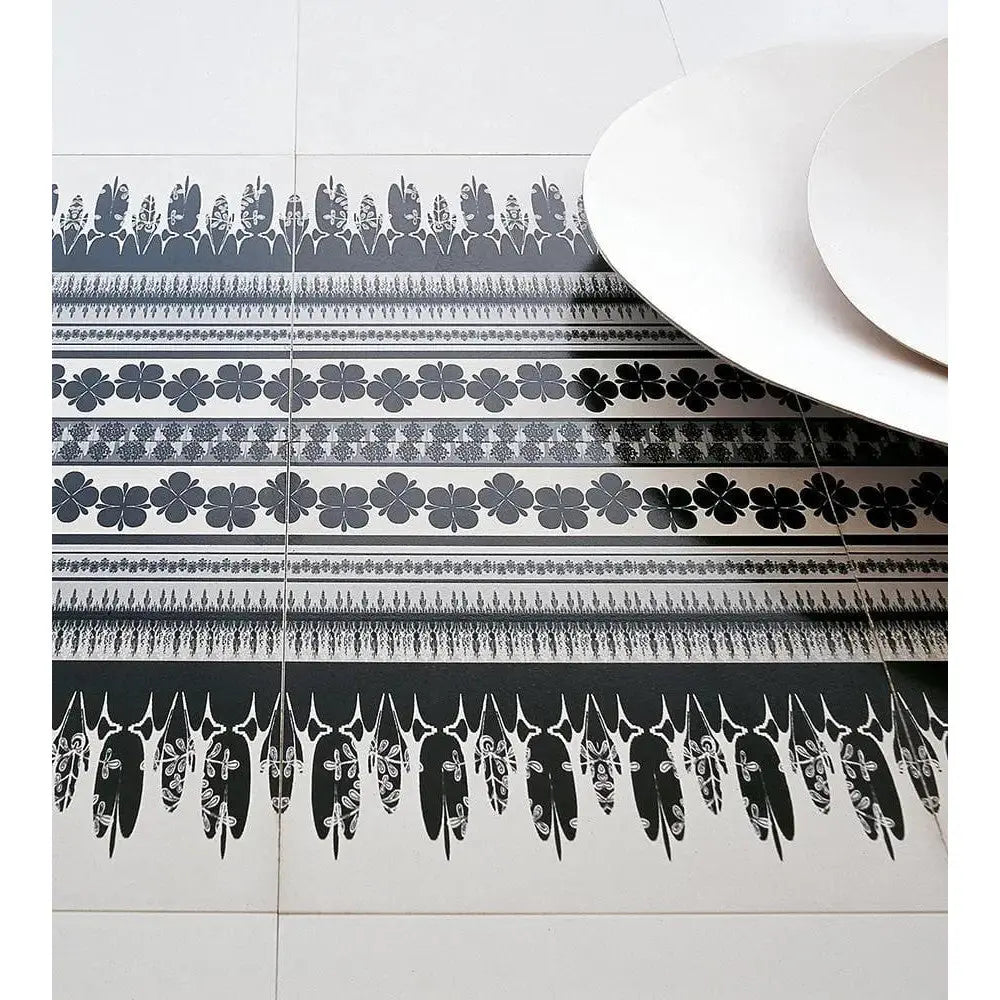 Canasta Table | B&B Italia | JANGEORGe Interior Design