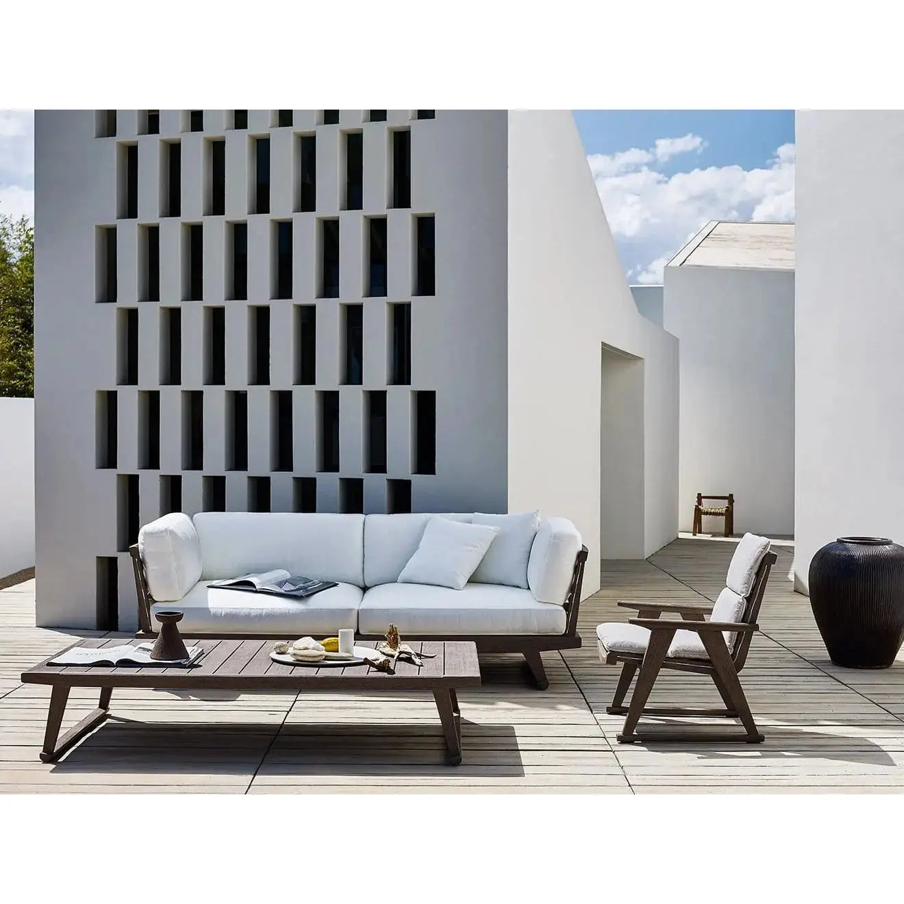 Gio Small Table | B&B Italia | JANGEORGe Interior Design