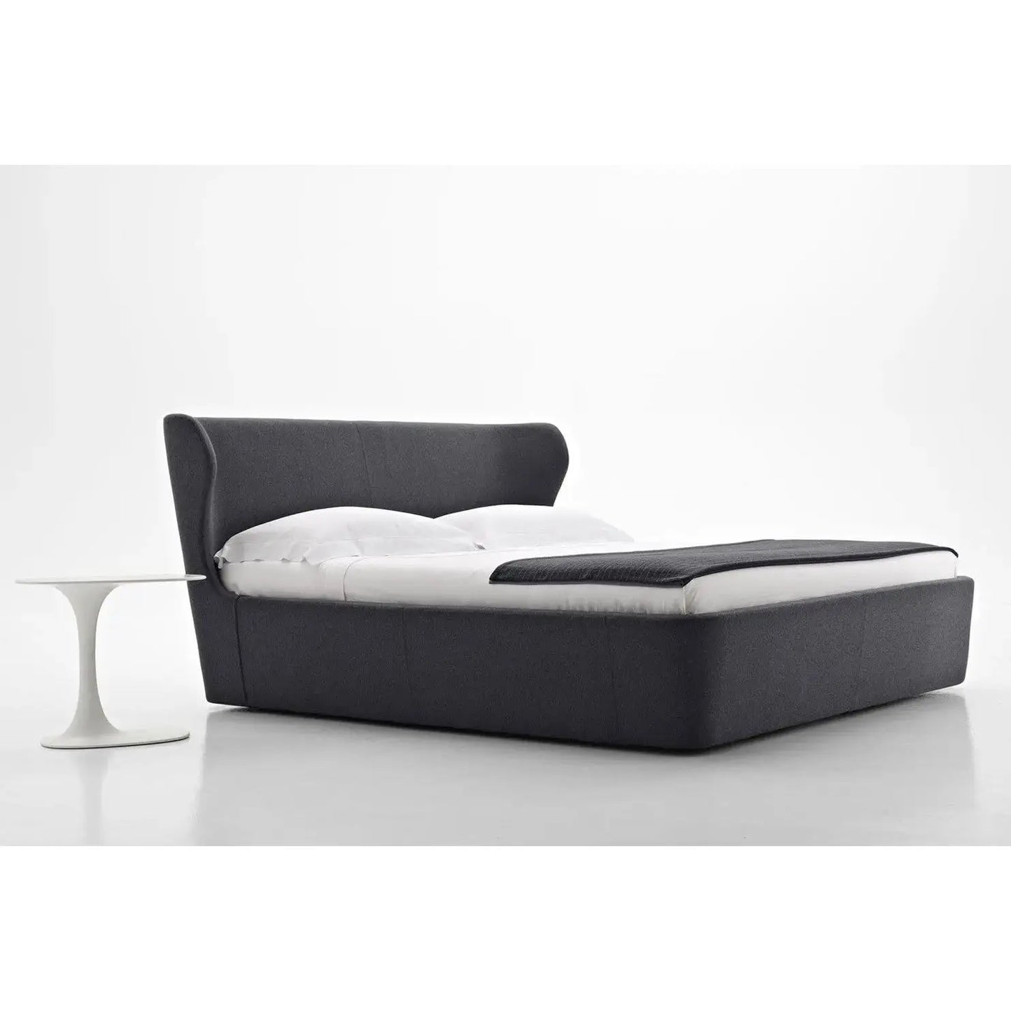 Papilio Bed | B&B Italia | JANGEORGe Interior Design