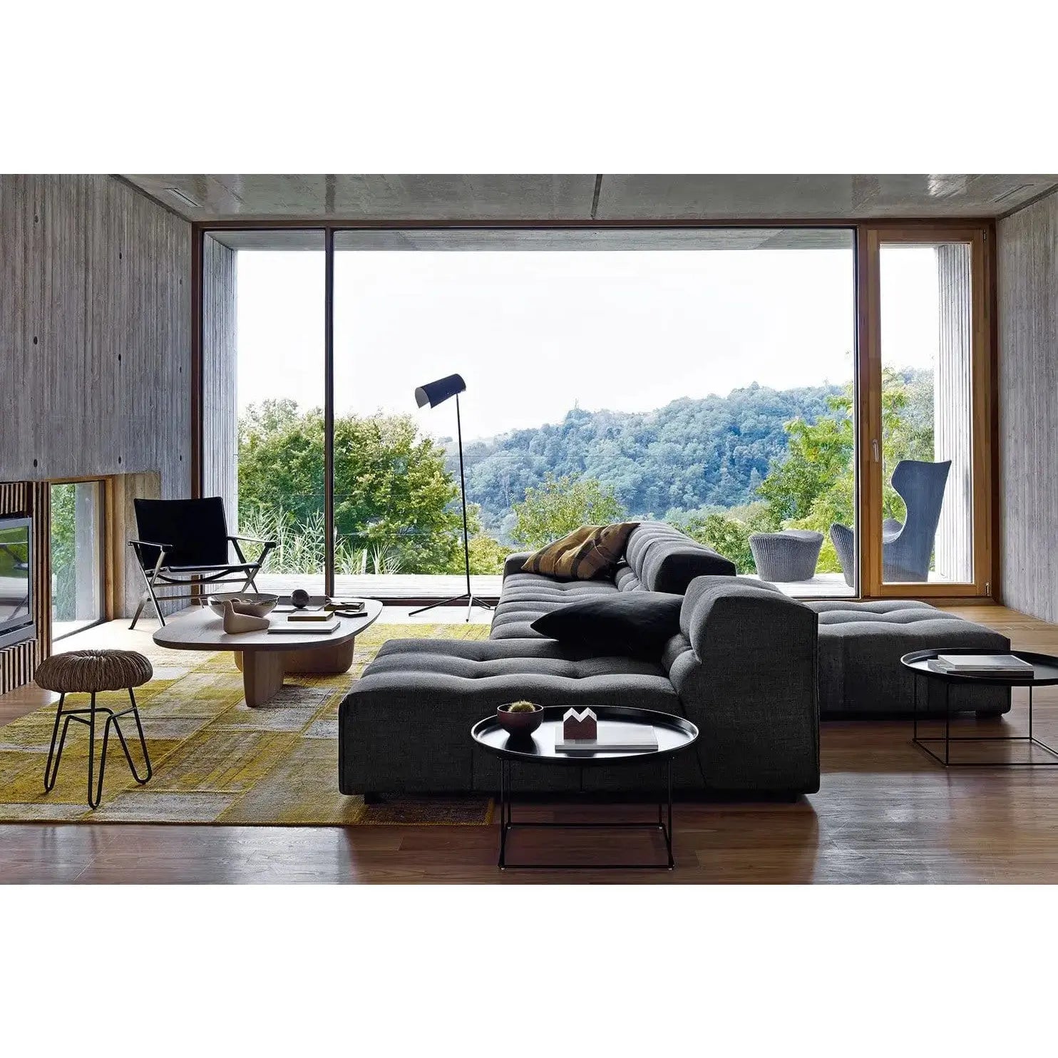 Tufty-Too Sofa | B&B Italia | JANGEORGe Interior Design