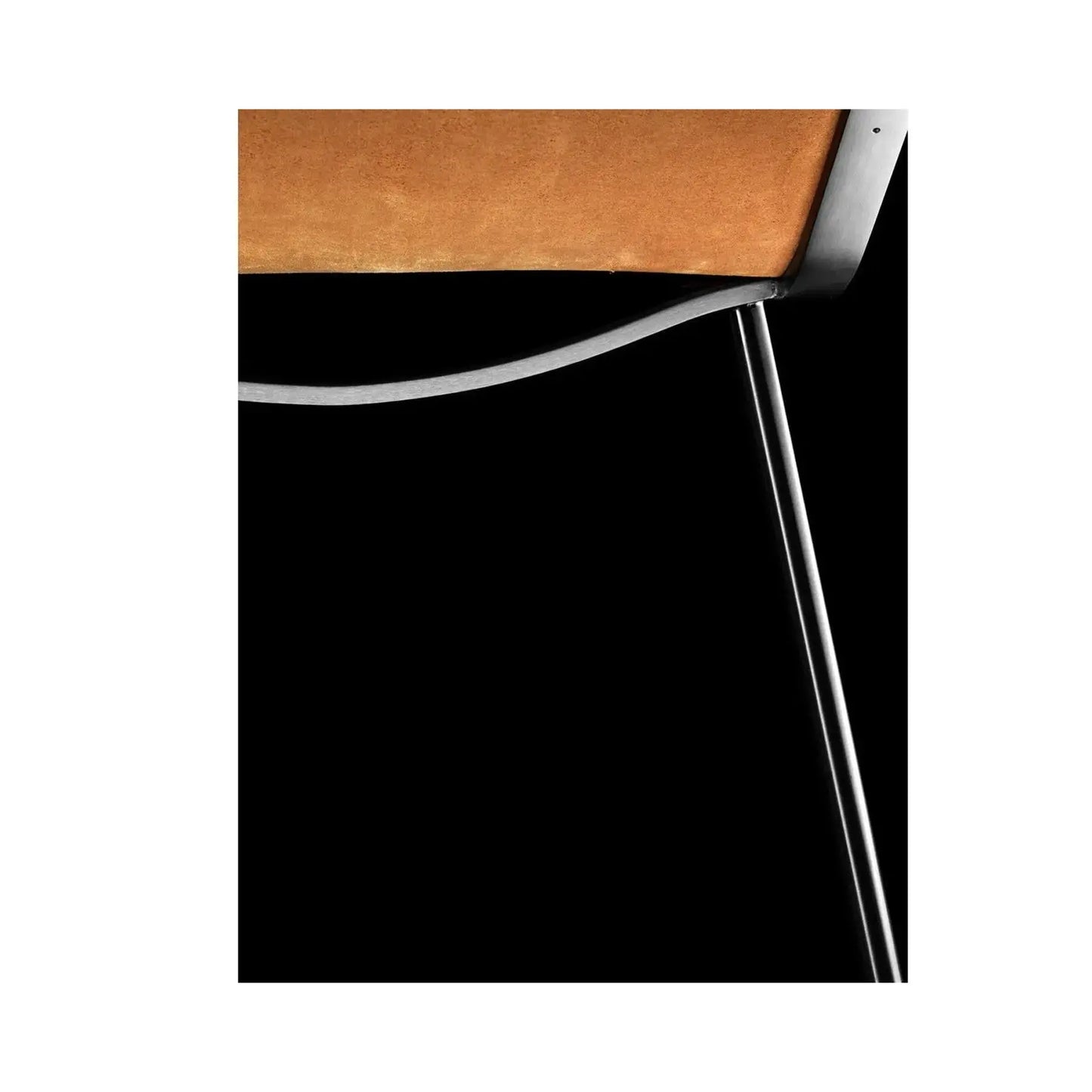 LL04 - Leather Lounge Chair | DePadova | JANGEORGe Interior Design