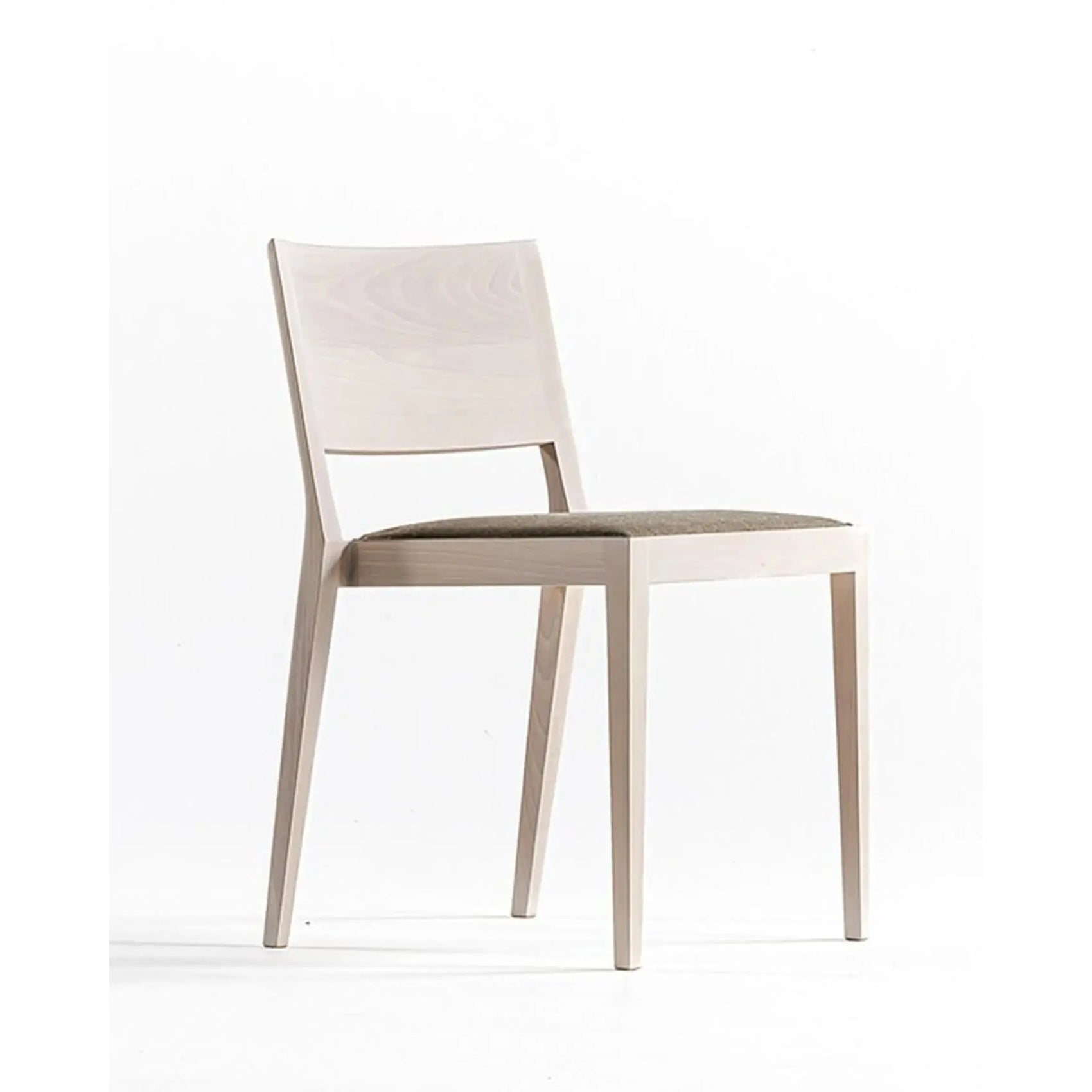 A Chair in the Forest - Chair | DePadova | JANGEORGe Interior Design