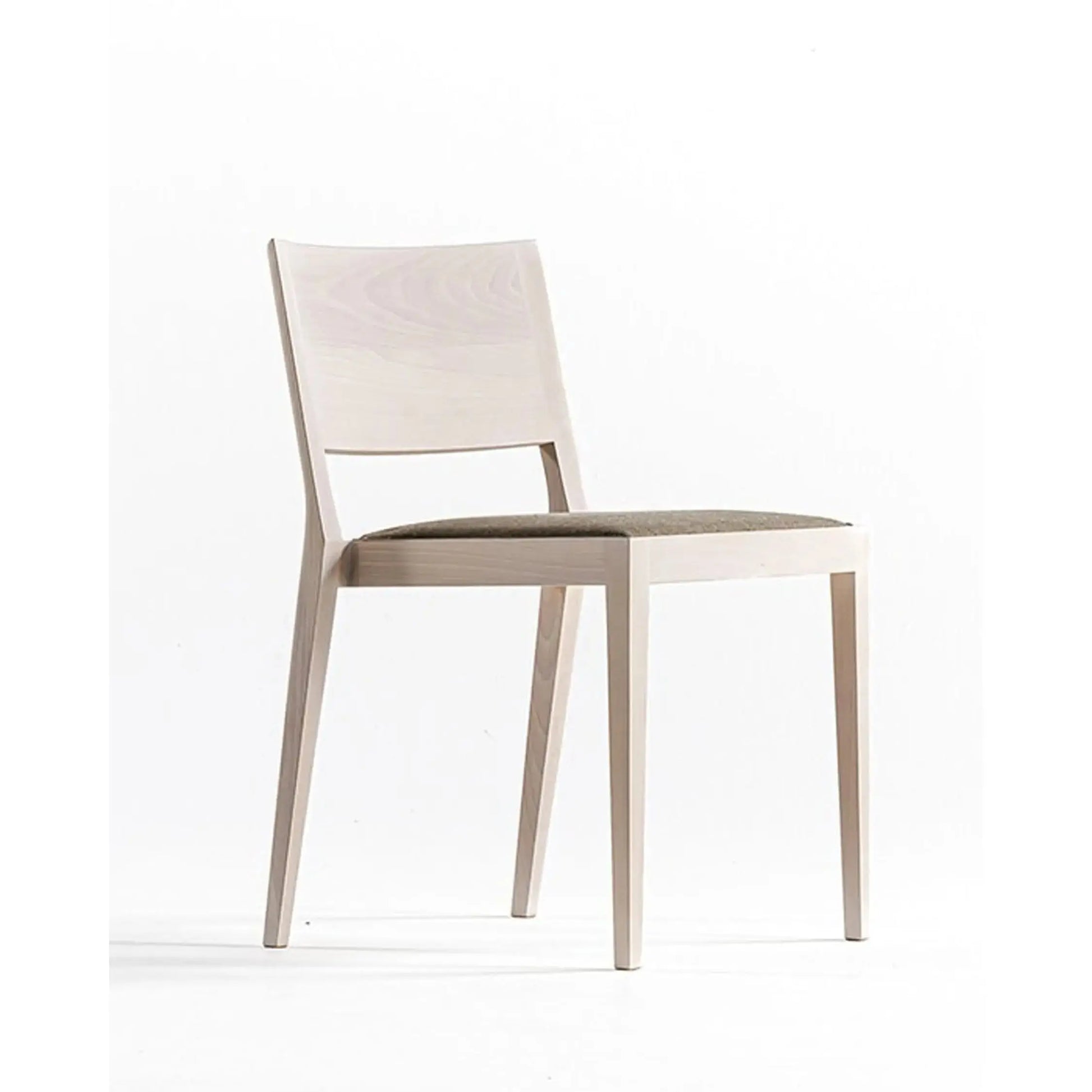 A Chair in the Forest - Chair | DePadova | JANGEORGe Interior Design