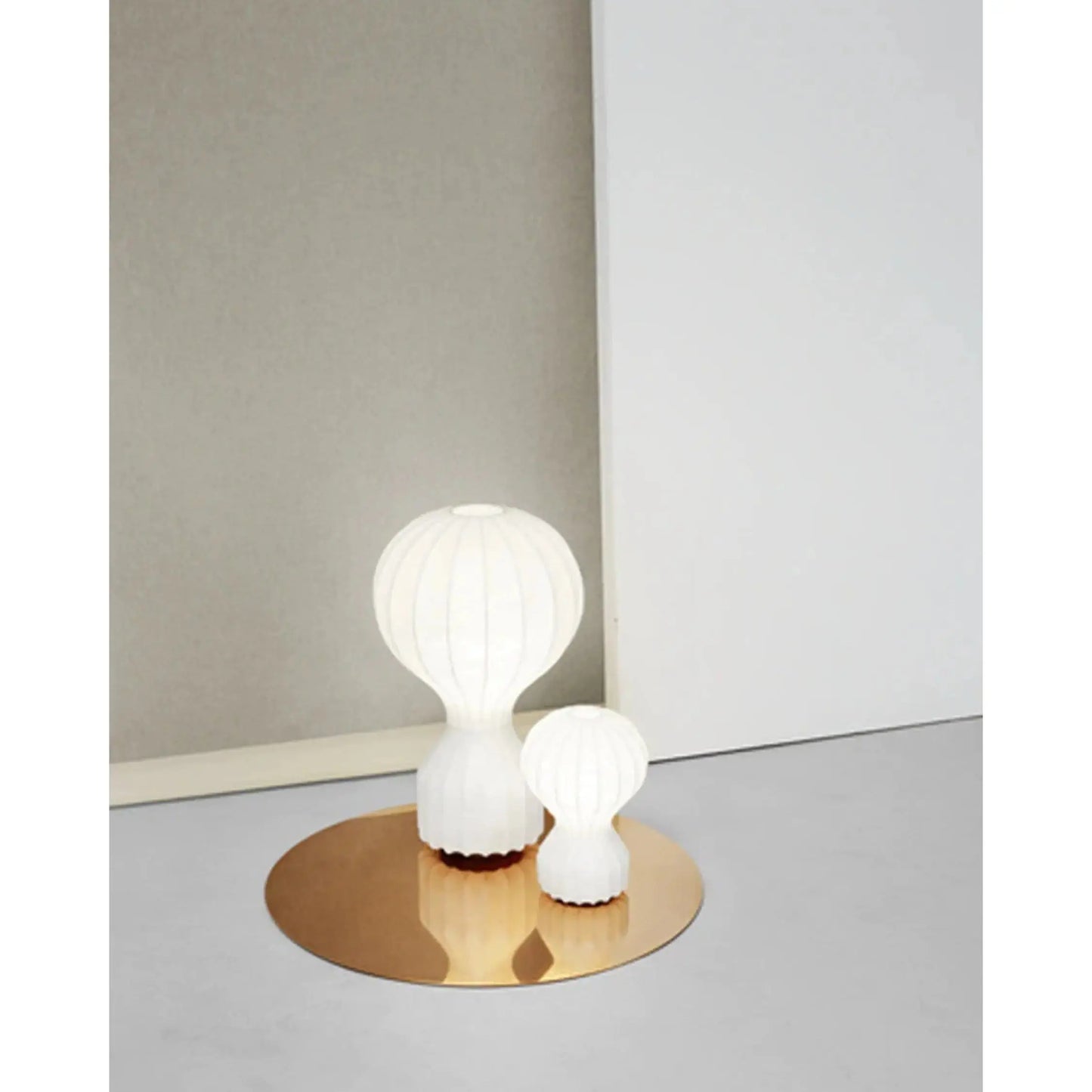 Gatto Piccolo Table Lamp Cocoon Exterior | Flos | JANGEORGe Interior Design