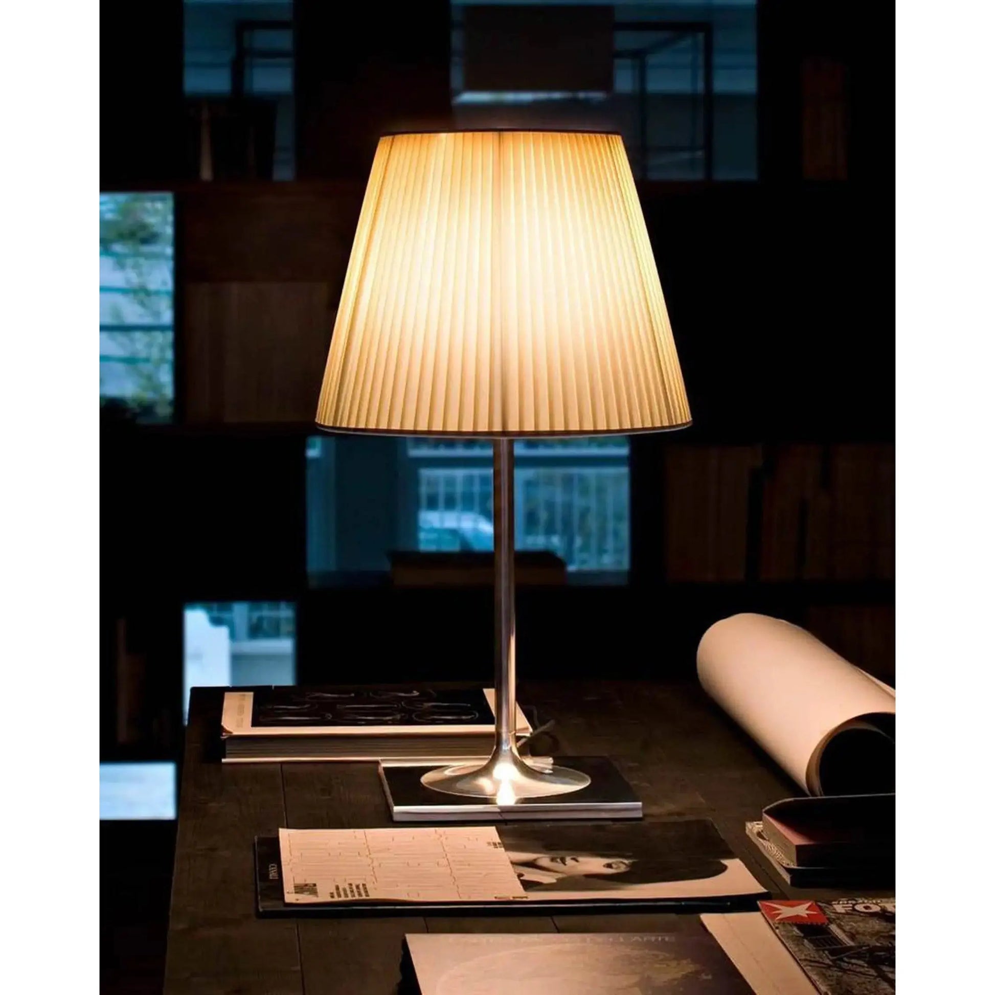 Ktribe T1 Table Lamp | Flos | JANGEORGe Interior Design