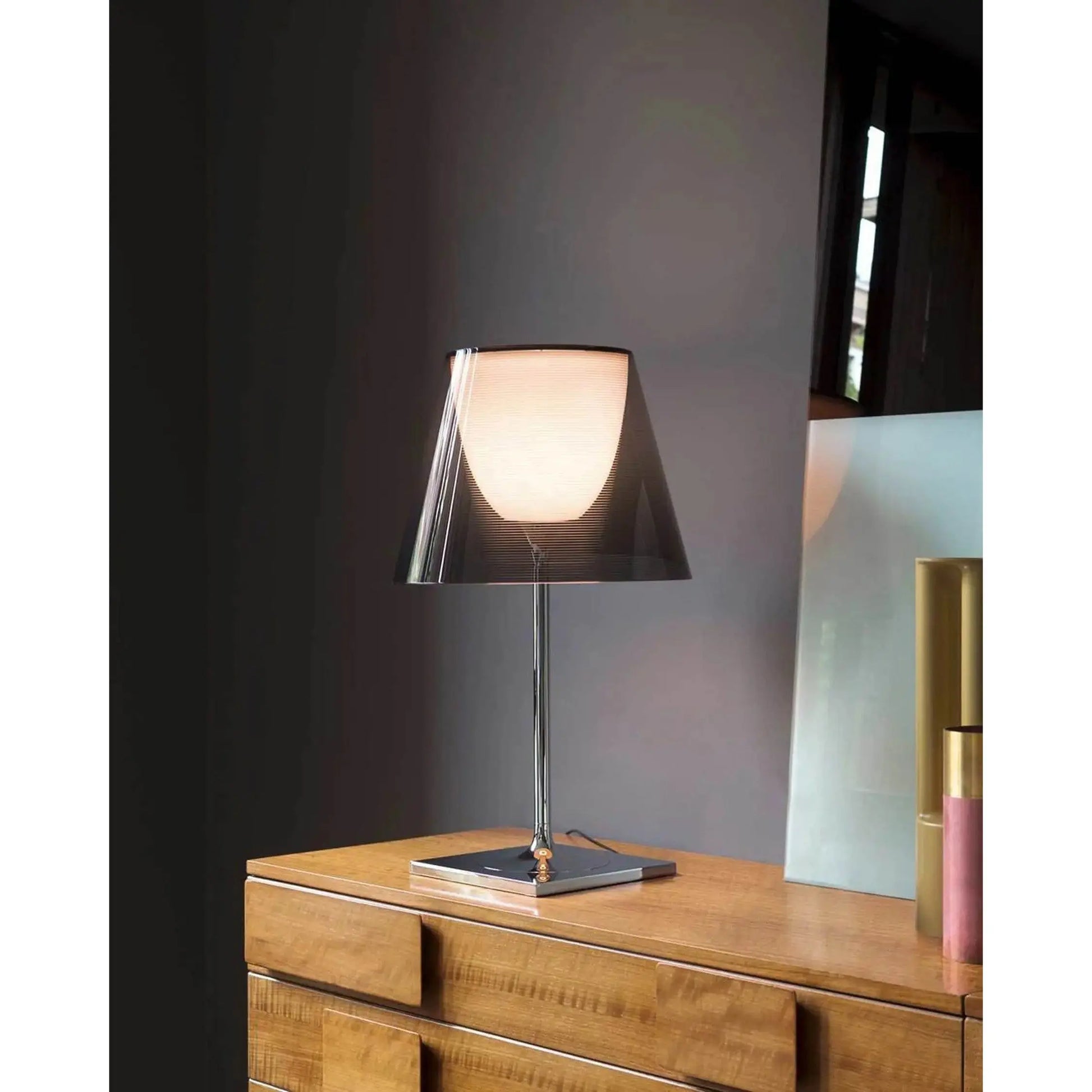 Ktribe T1 Table Lamp | Flos | JANGEORGe Interior Design