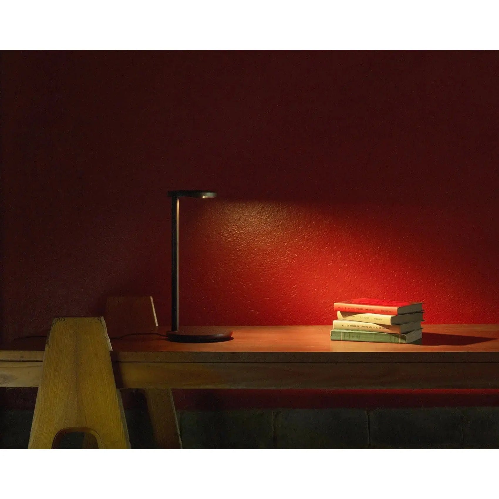 Oblique - Desk Lamp | Flos | JANGEORGe Interior Design