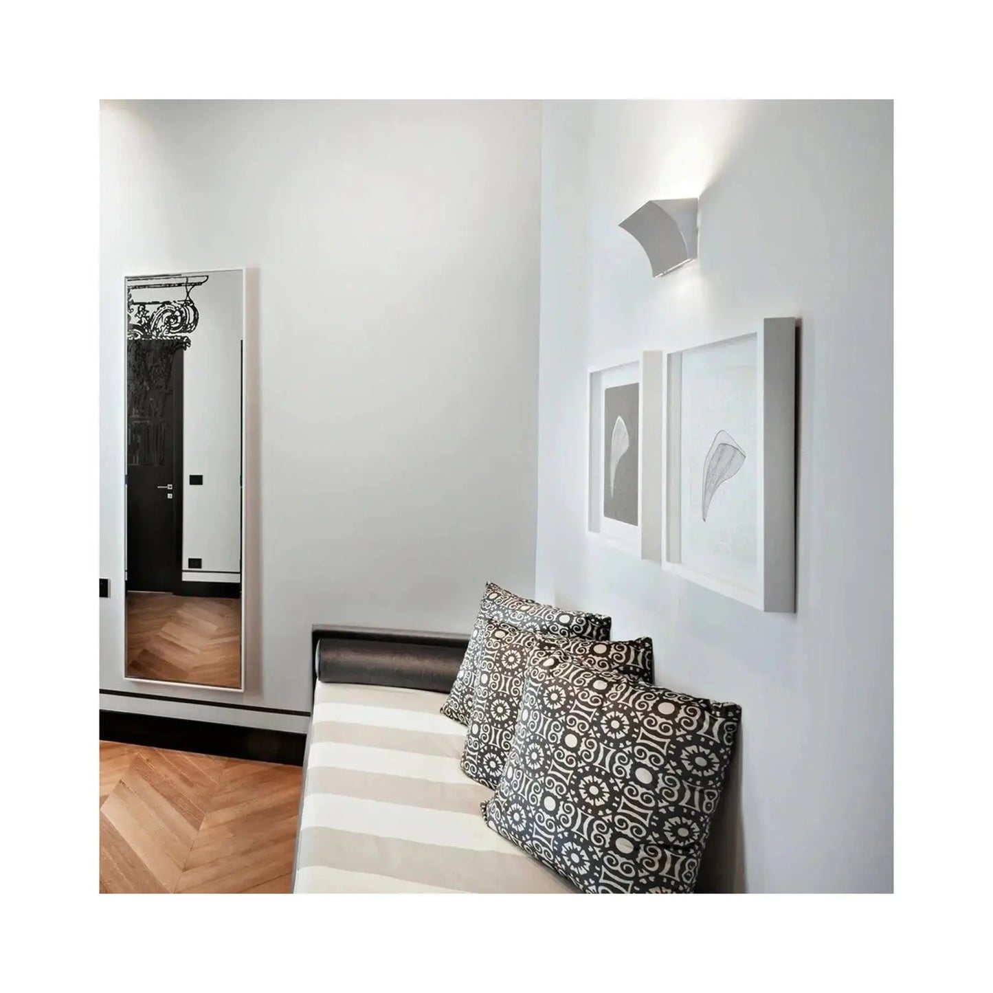 Pochette Up & Down LED Wall Sconce | Flos | JANGEORGe Interior Design