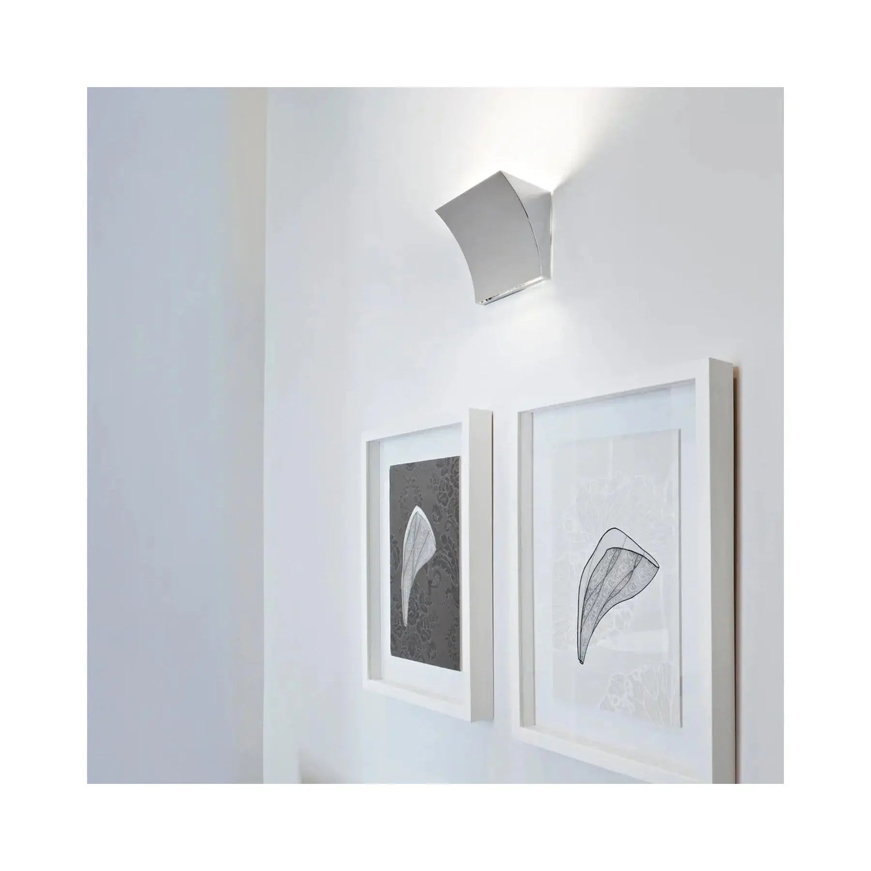 Pochette Up & Down LED Wall Sconce | Flos | JANGEORGe Interior Design