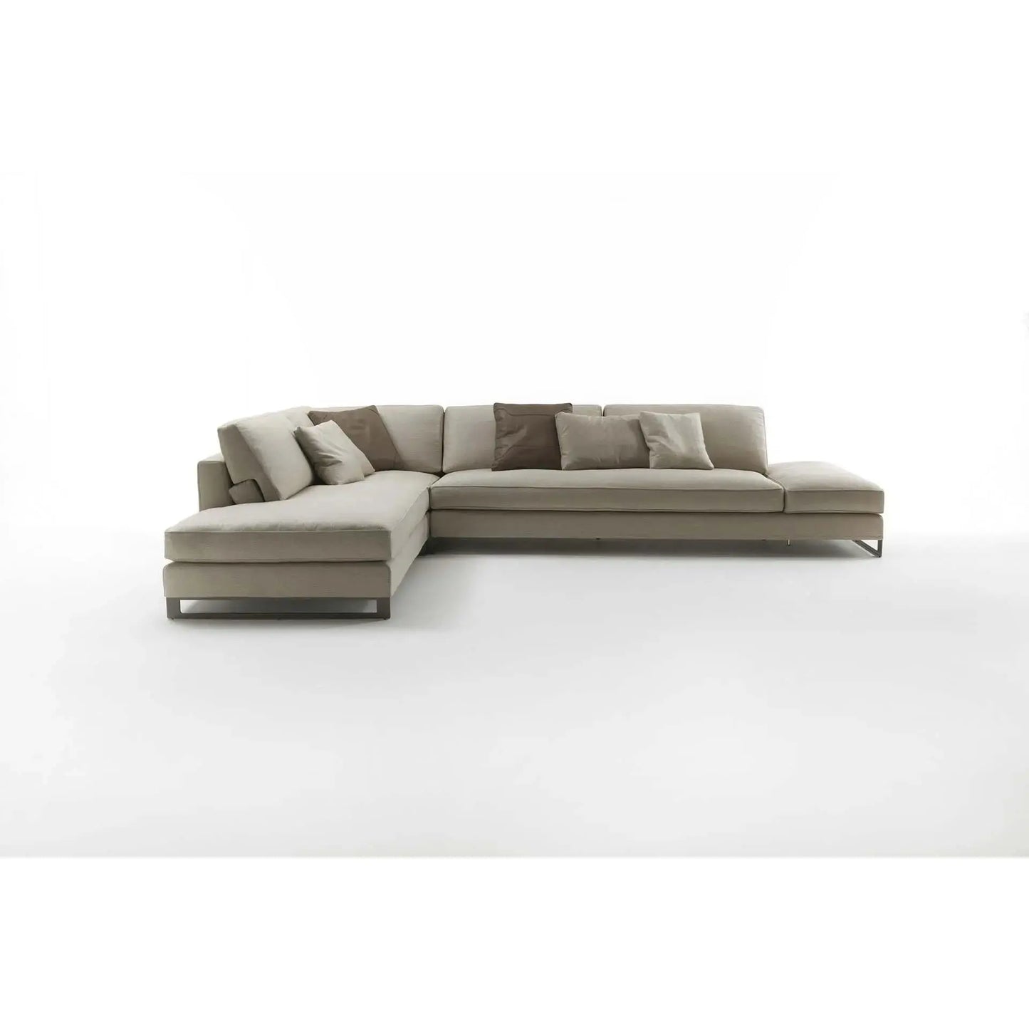 Davis Flat - Sofa | Frigerio | JANGEORGe Interior Design