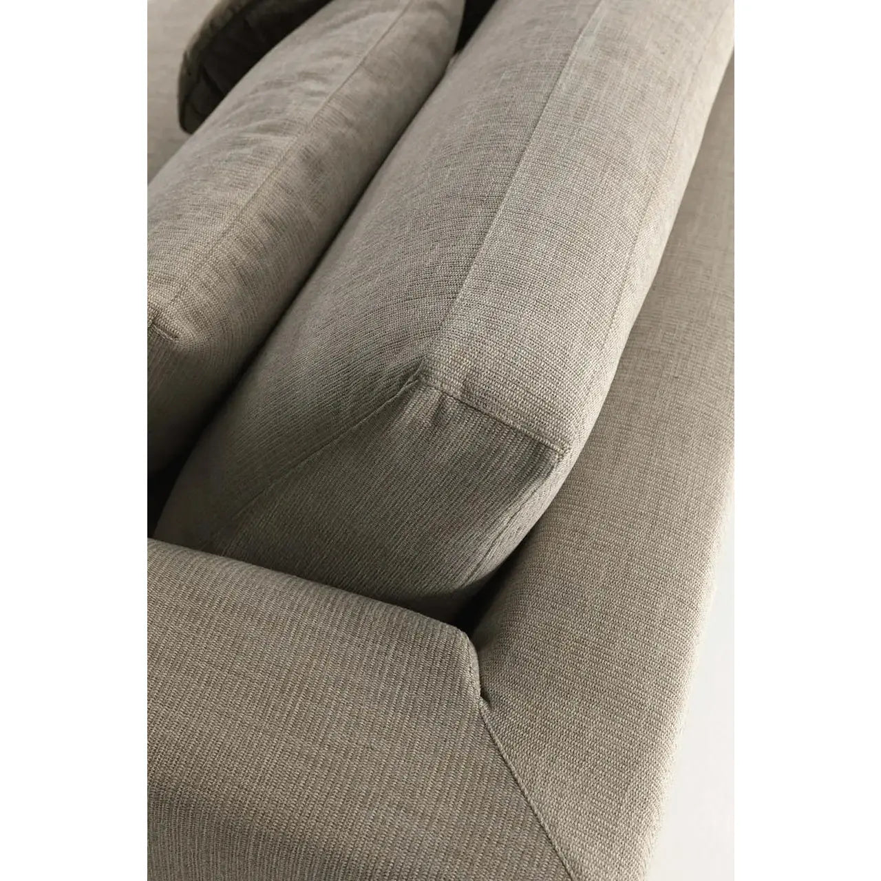 Davis Free - Sofa | Frigerio | JANGEORGe Interior Design