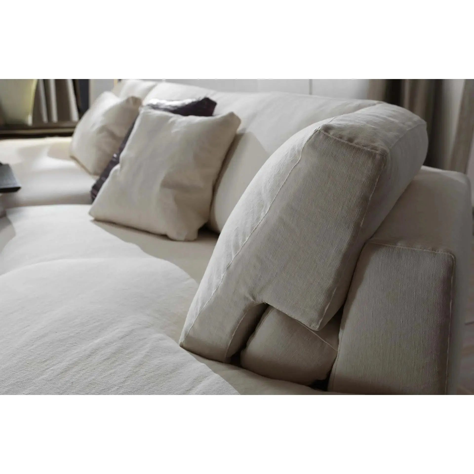 Davis Free - Sofa | Frigerio | JANGEORGe Interior Design