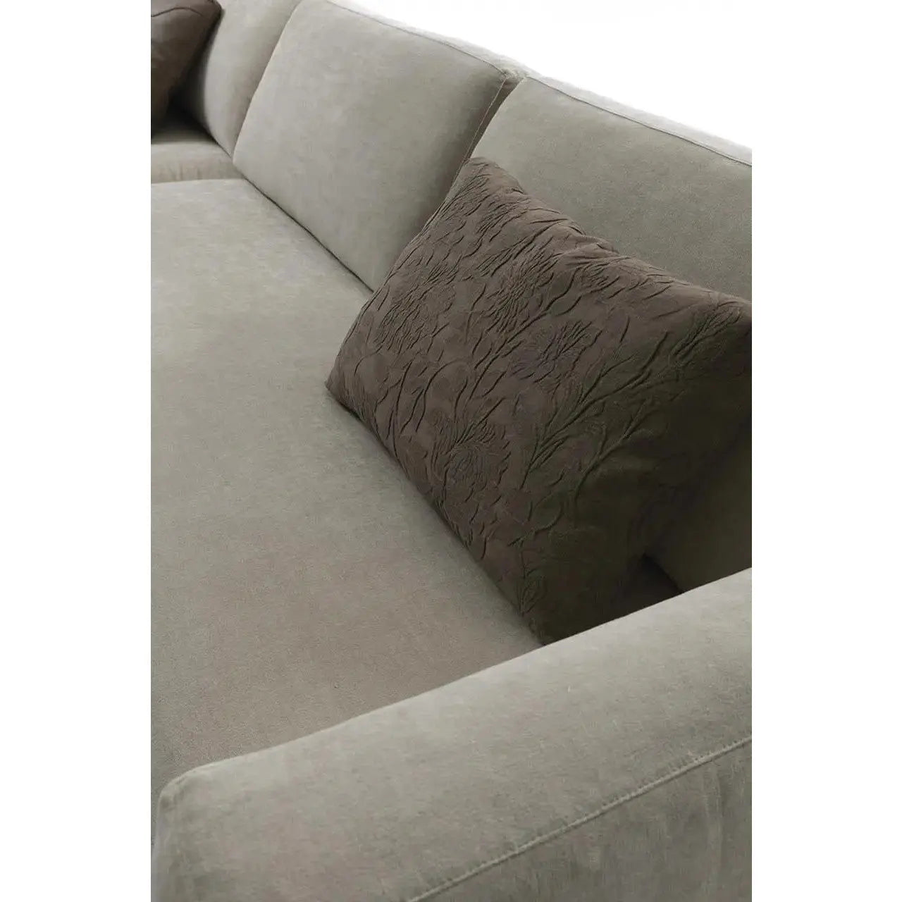 Davis Out - Sofa | Frigerio | JANGEORGe Interior Design