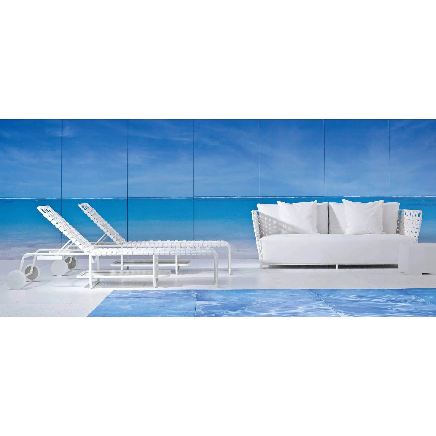InOut 883 Outdoor Daybed | Gervasoni | JANGEORGe Interior Design