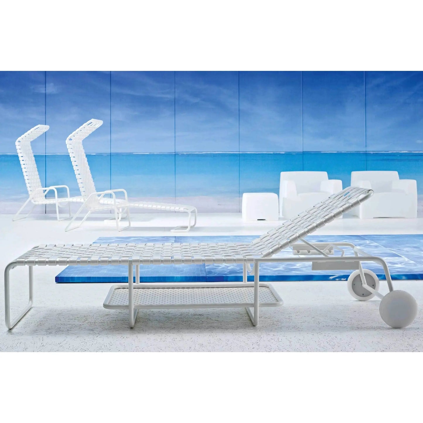 InOut 883 Outdoor Daybed | Gervasoni | JANGEORGe Interior Design