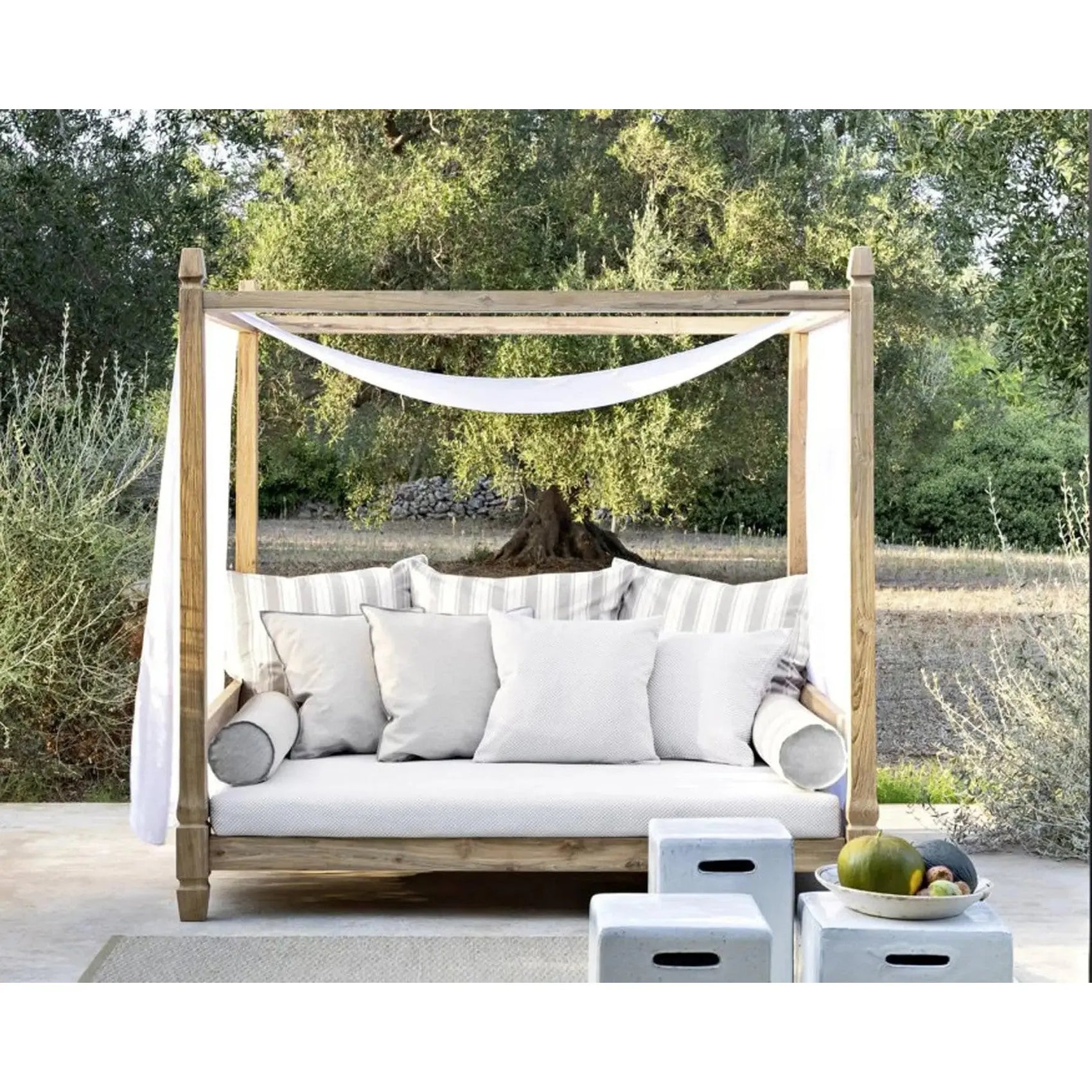 Jeko 07 Outdoor Canopy Sofa | Gervasoni | JANGEORGe Interior Design