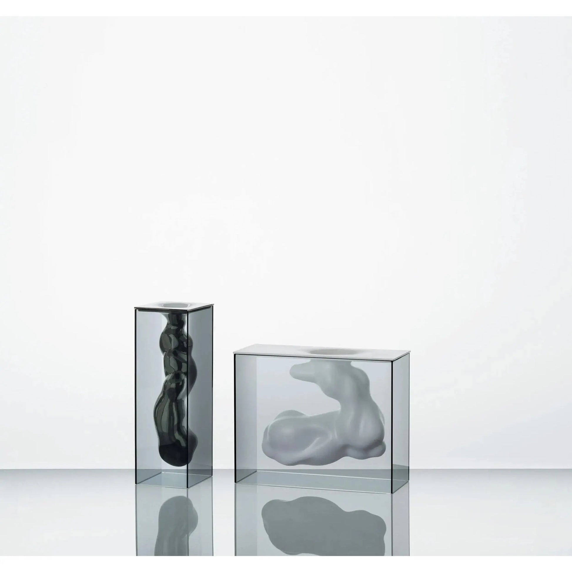 Angelo e Angela Vase | Glas Italia | JANGEORGe Interior Design
