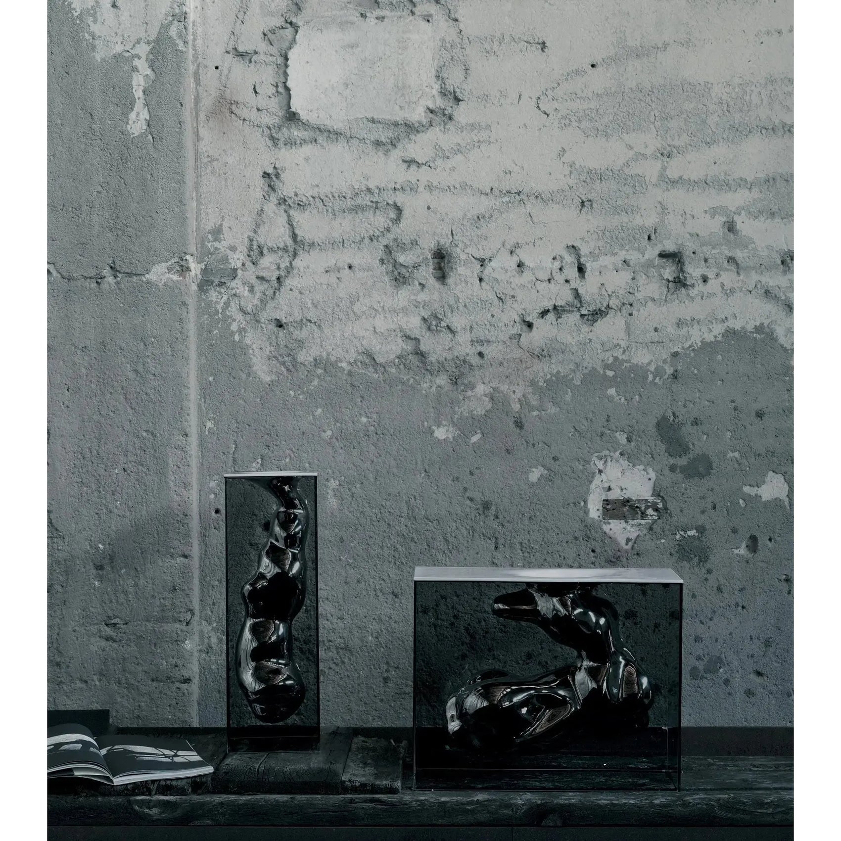 Angelo e Angela Vase | Glas Italia | JANGEORGe Interior Design