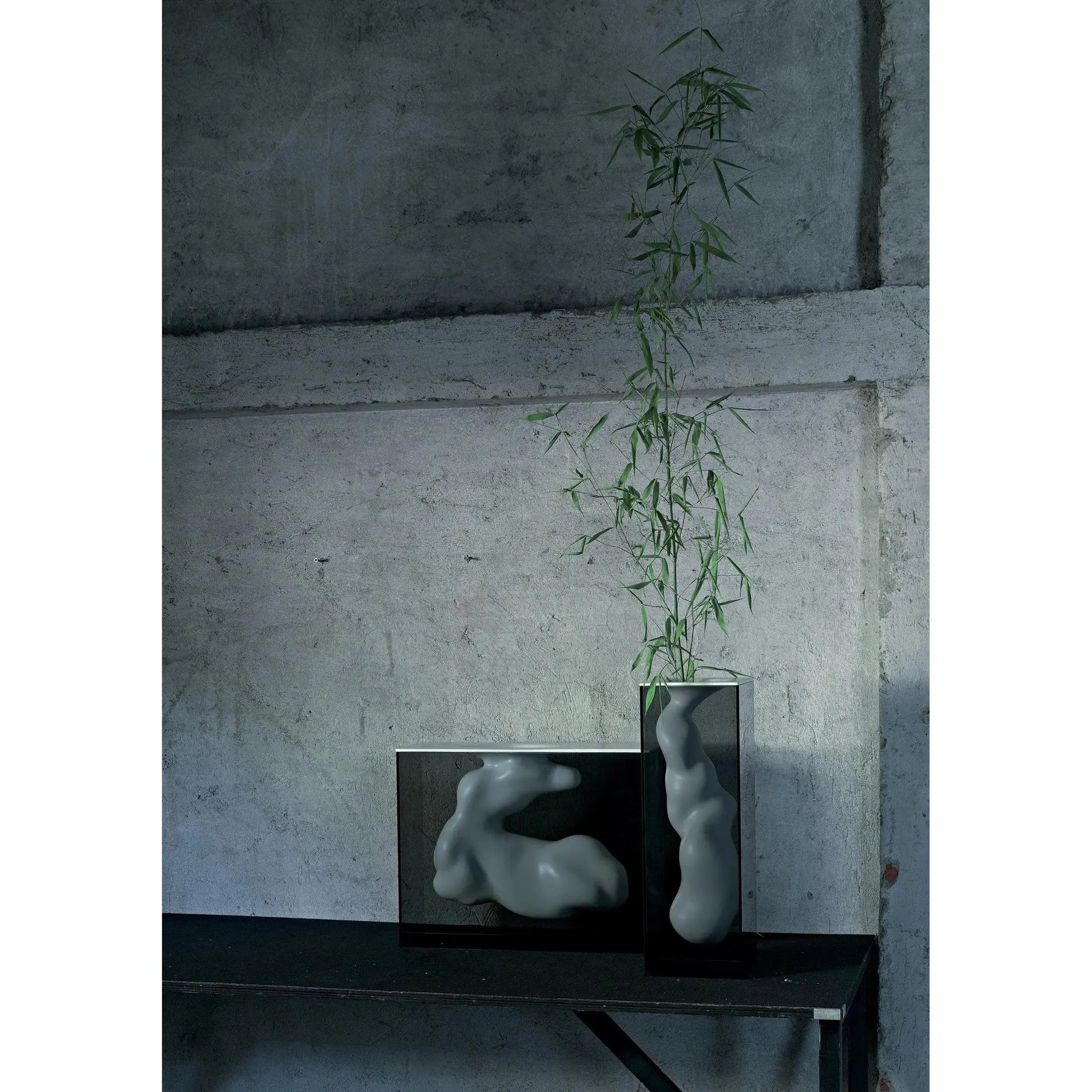 Angelo e Angela Vase | Glas Italia | JANGEORGe Interior Design