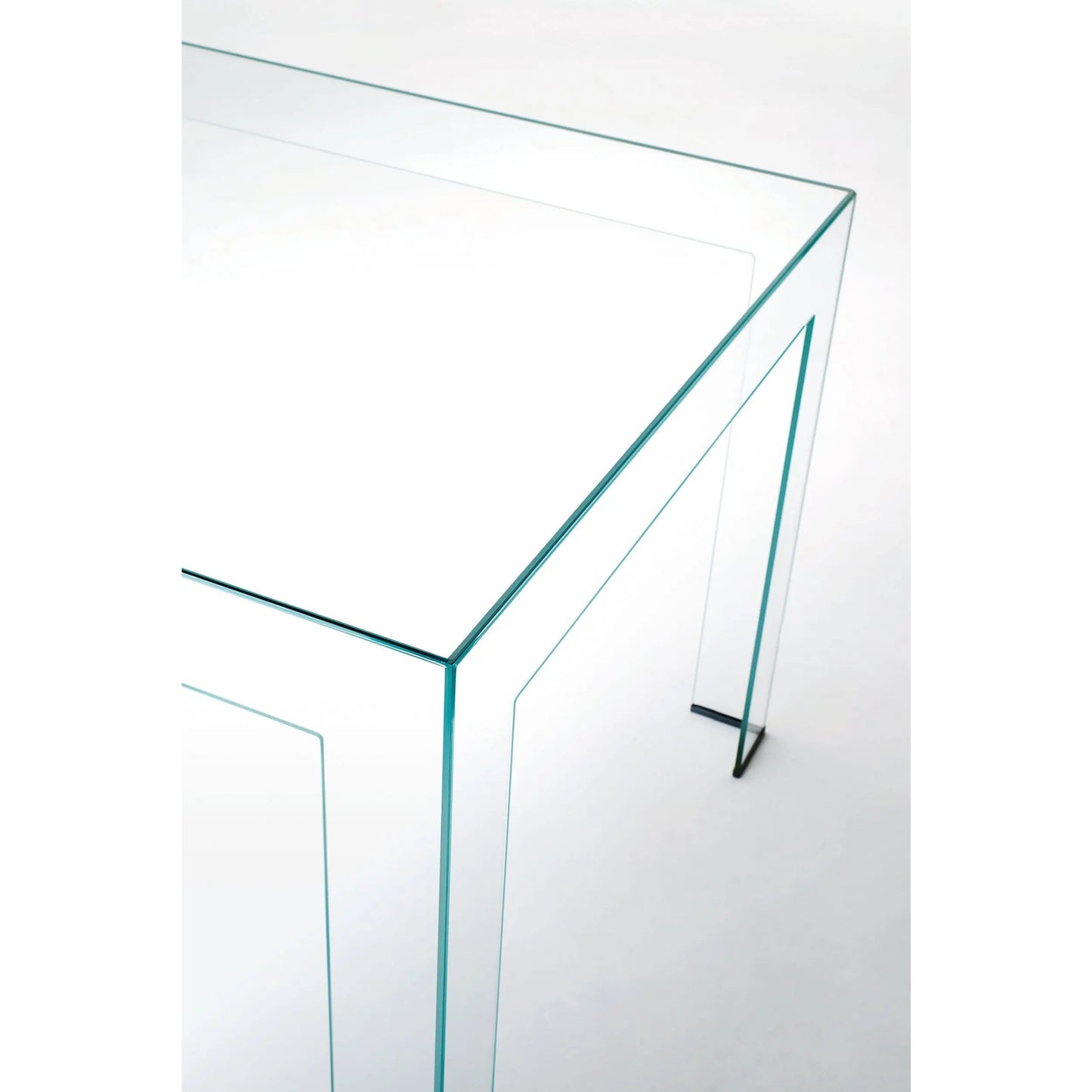 Atlantis Tavoli Alti Glass Dining Table | Glas Italia | JANGEORGe Interior Design