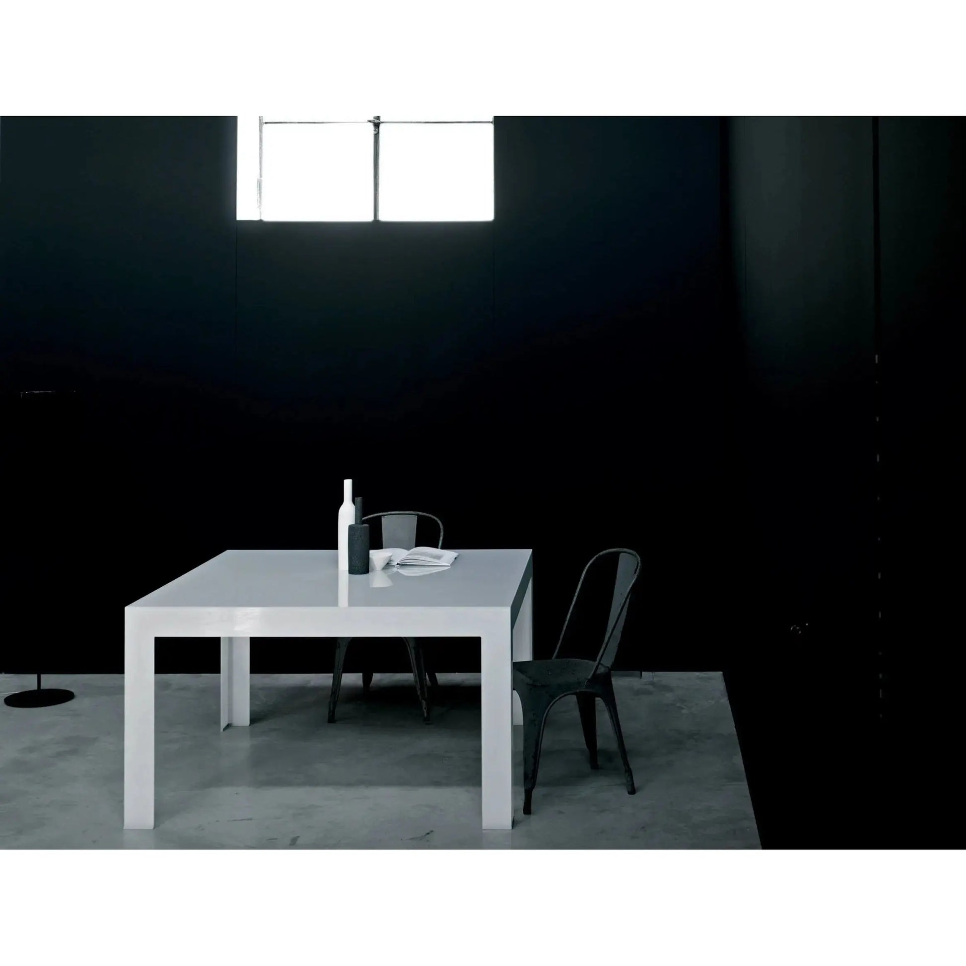 Atlantis Tavoli Alti Glass Dining Table | Glas Italia | JANGEORGe Interior Design