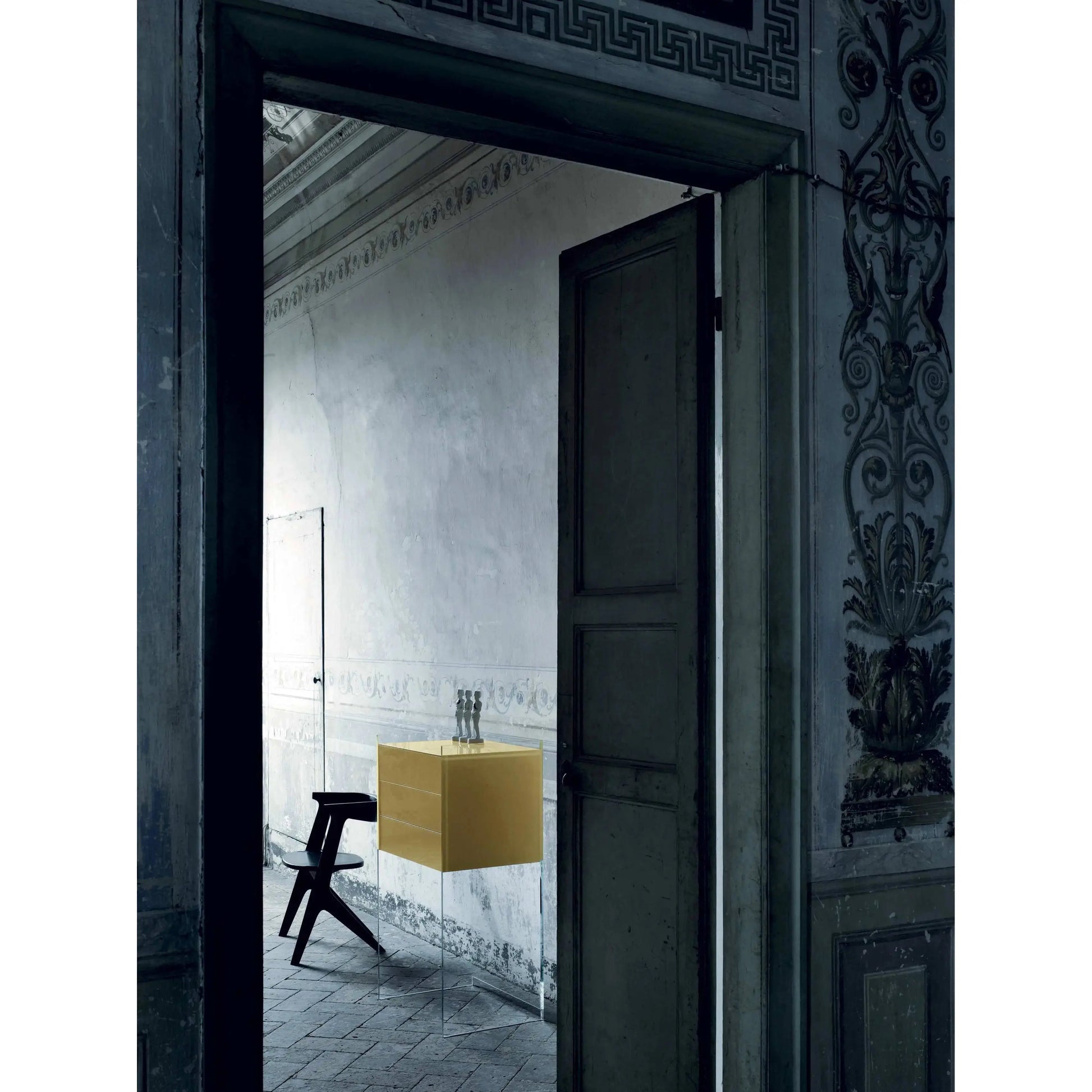 Float Chest of Drawers | Glas Italia | JANGEORGe Interior Design