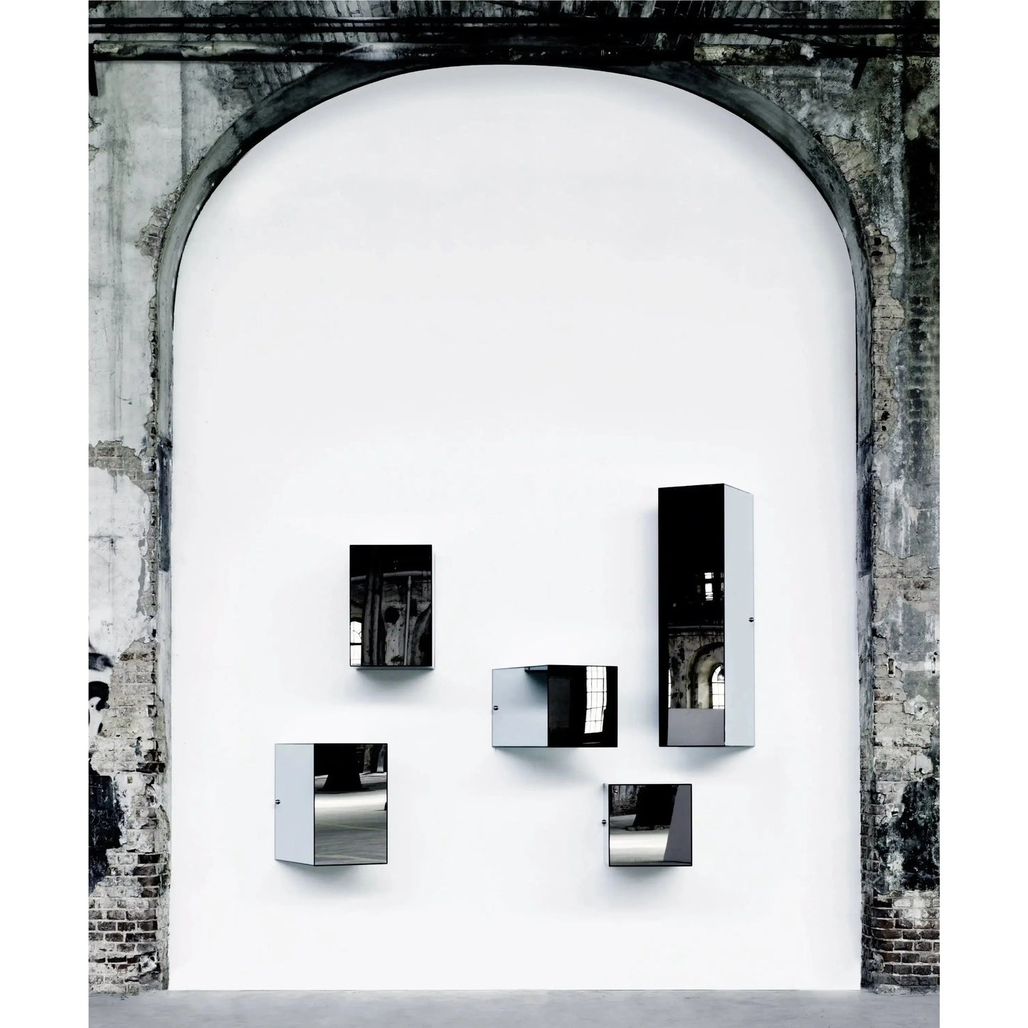 Heigh-Ho Wall System | Glas Italia | JANGEORGe Interior Design