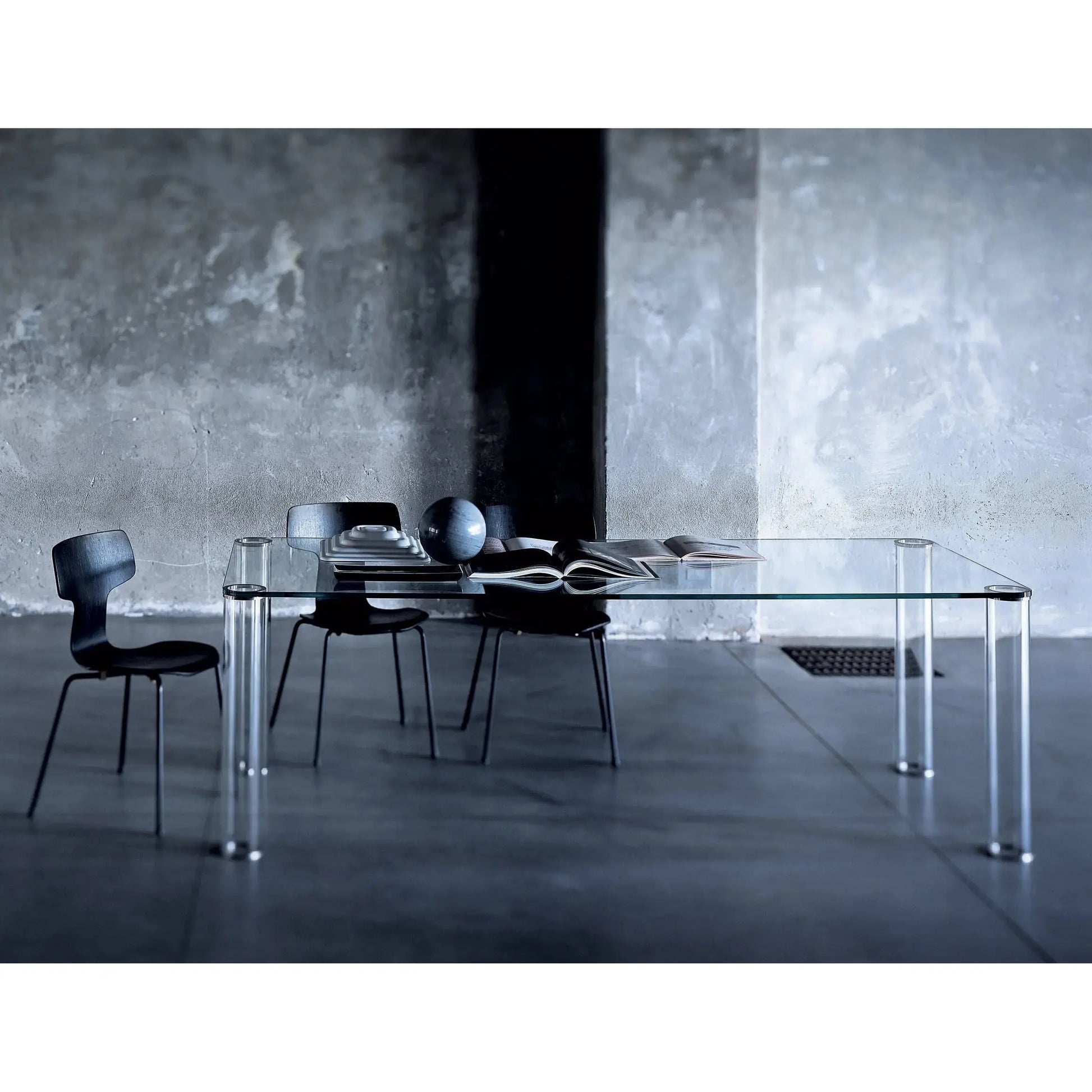 Pipeline High Glass Table | Glas Italia | JANGEORGe Interior Design