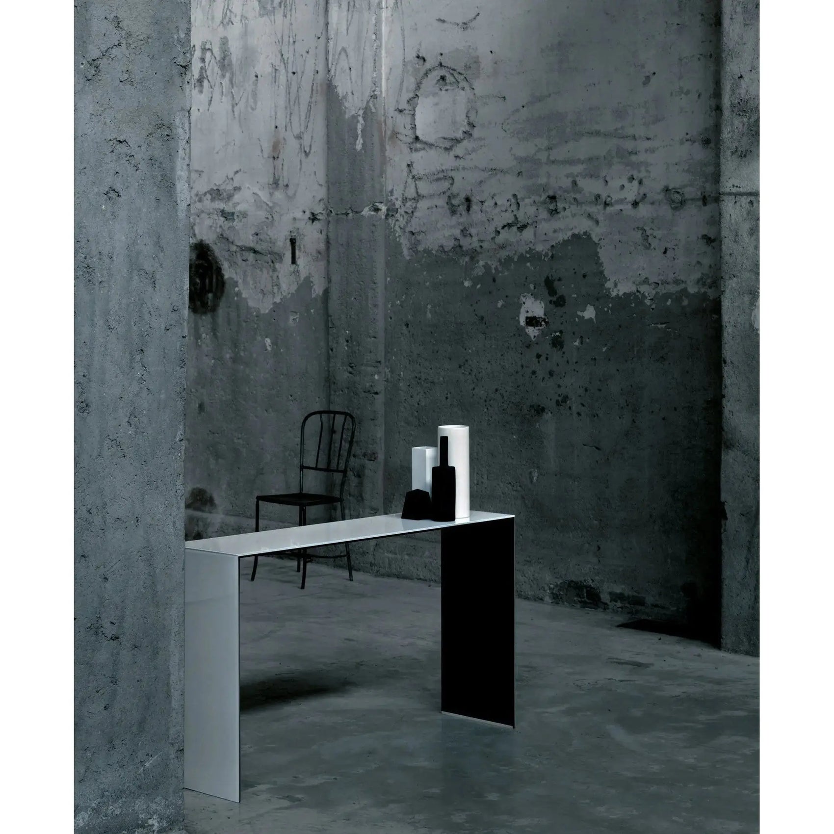 SiO2 Bridge Low Table | Glas Italia | JANGEORGe Interior Design