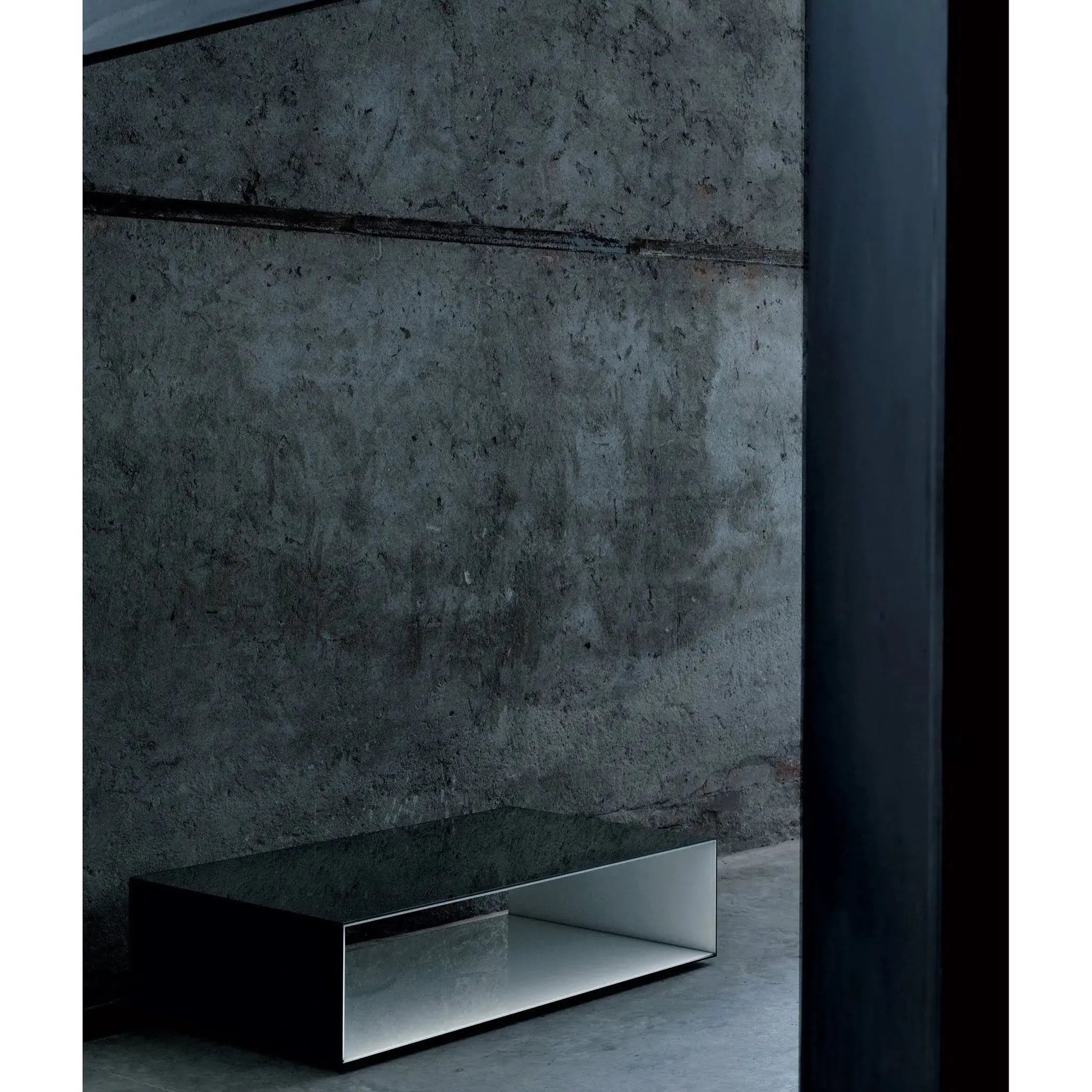 SiO2 Tunnel Low Table | Glas Italia | JANGEORGe Interior Design