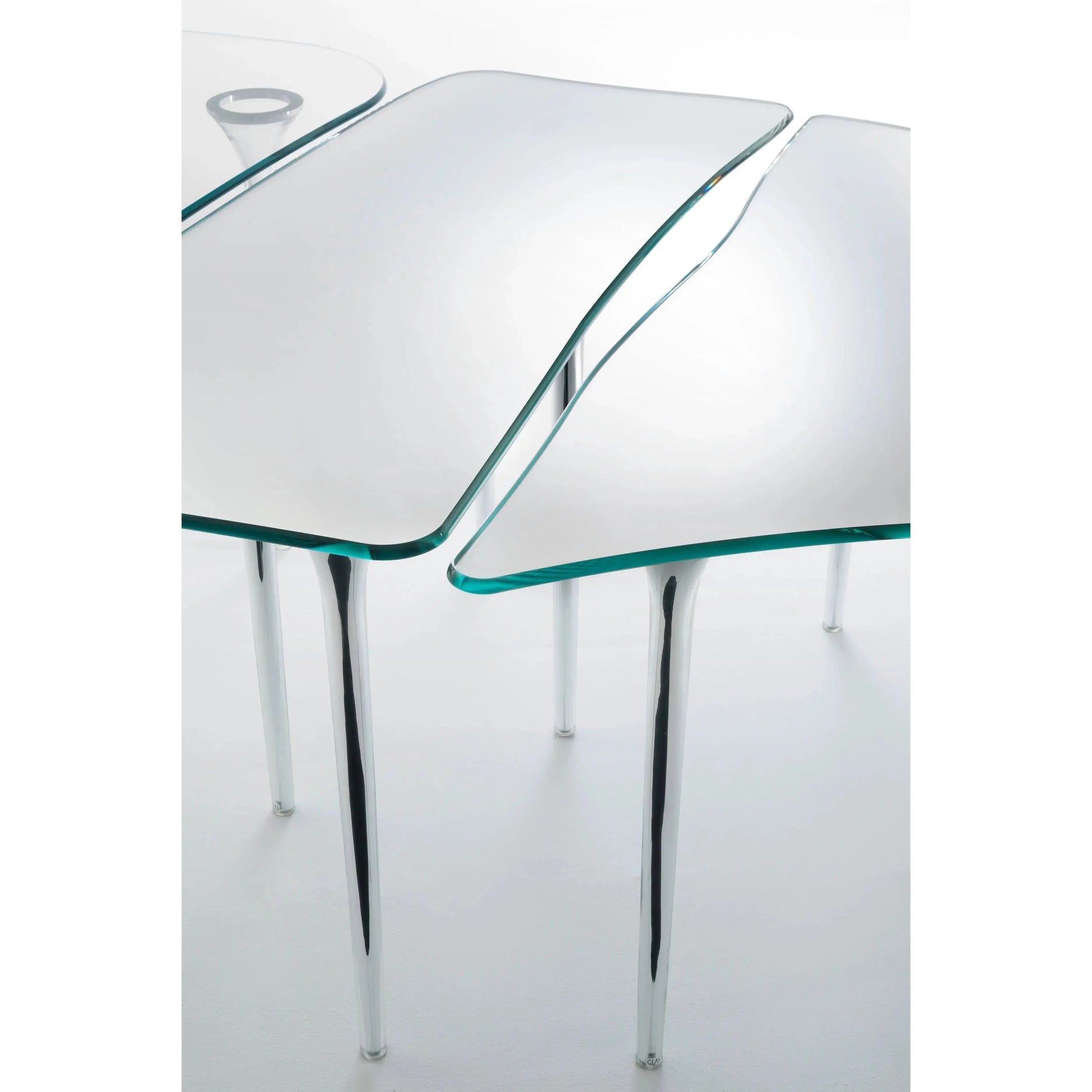 Specchio di Venere Glass Table | Glas Italia | JANGEORGe Interior Design