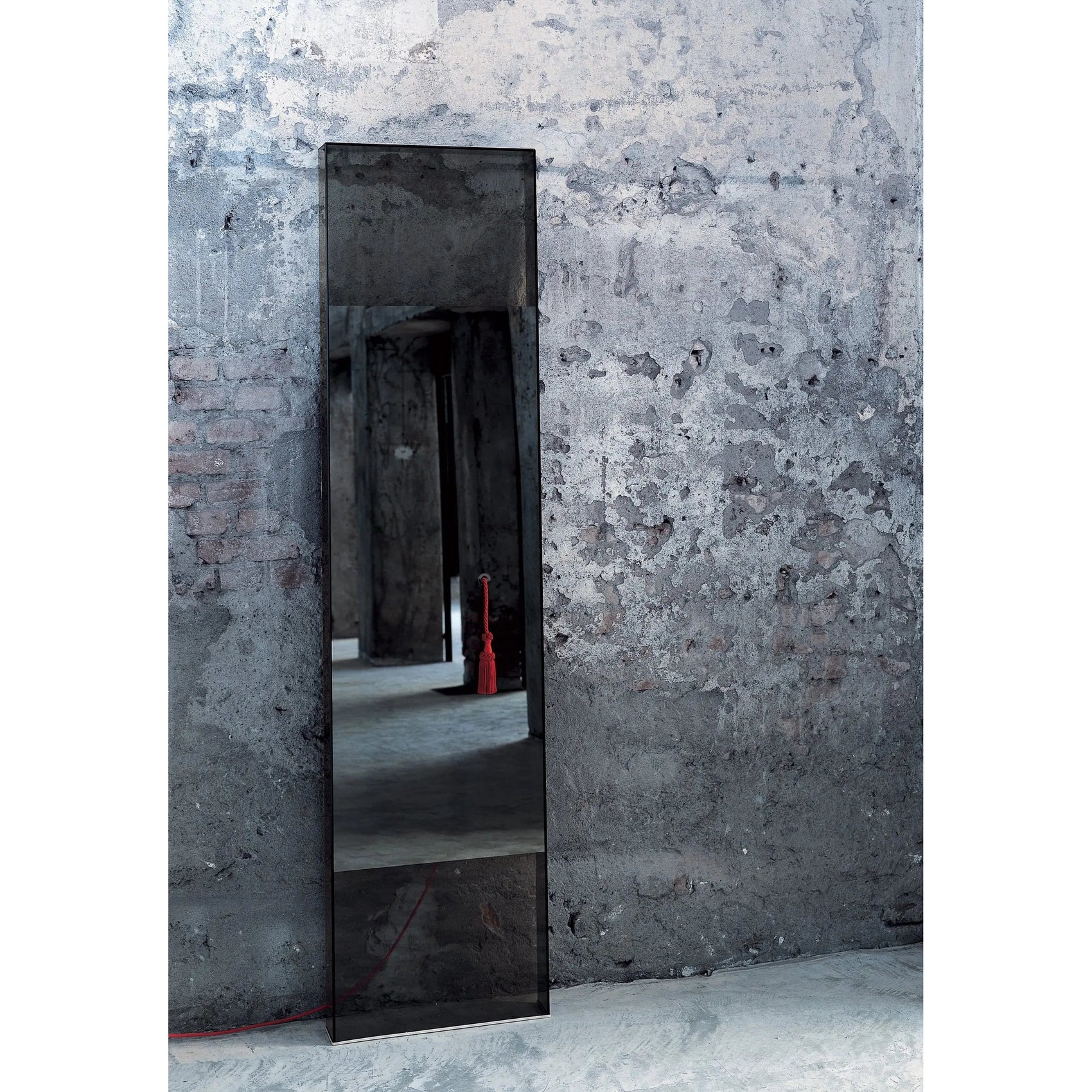 Diva Mirror | Glas Italia | JANGEORGe Interior Design