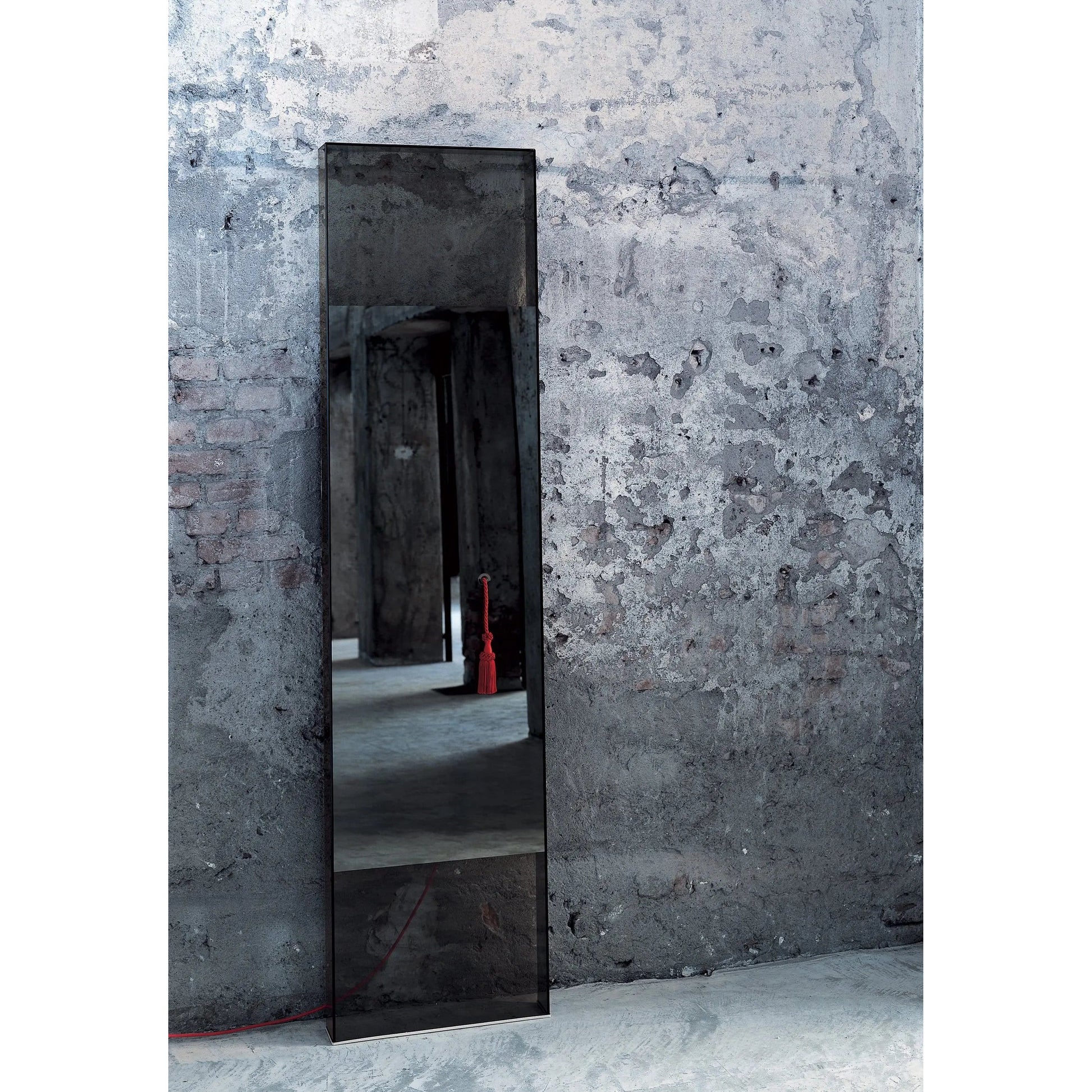 Diva Mirror | Glas Italia | JANGEORGe Interior Design