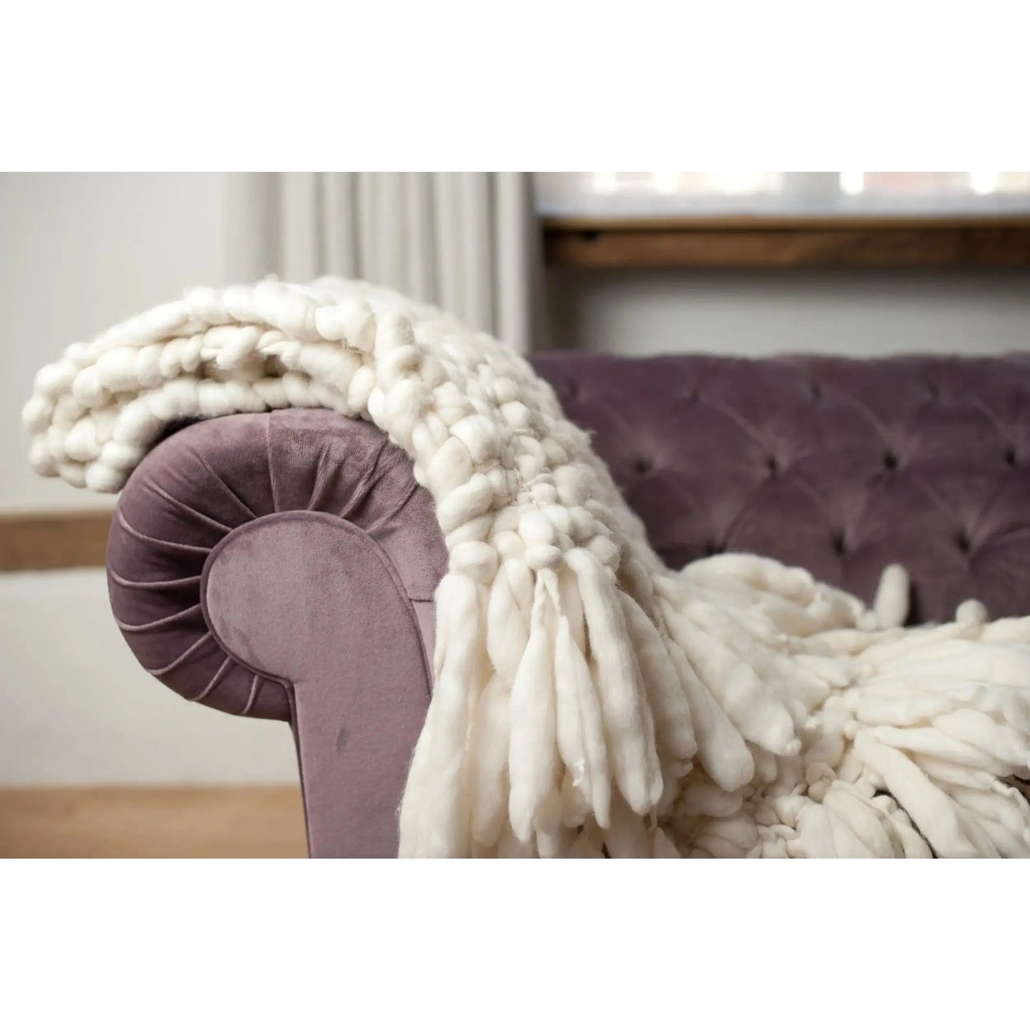 Clouds - Chunky knit throw blanket | Homelosophy | JANGEORGe Interior Design