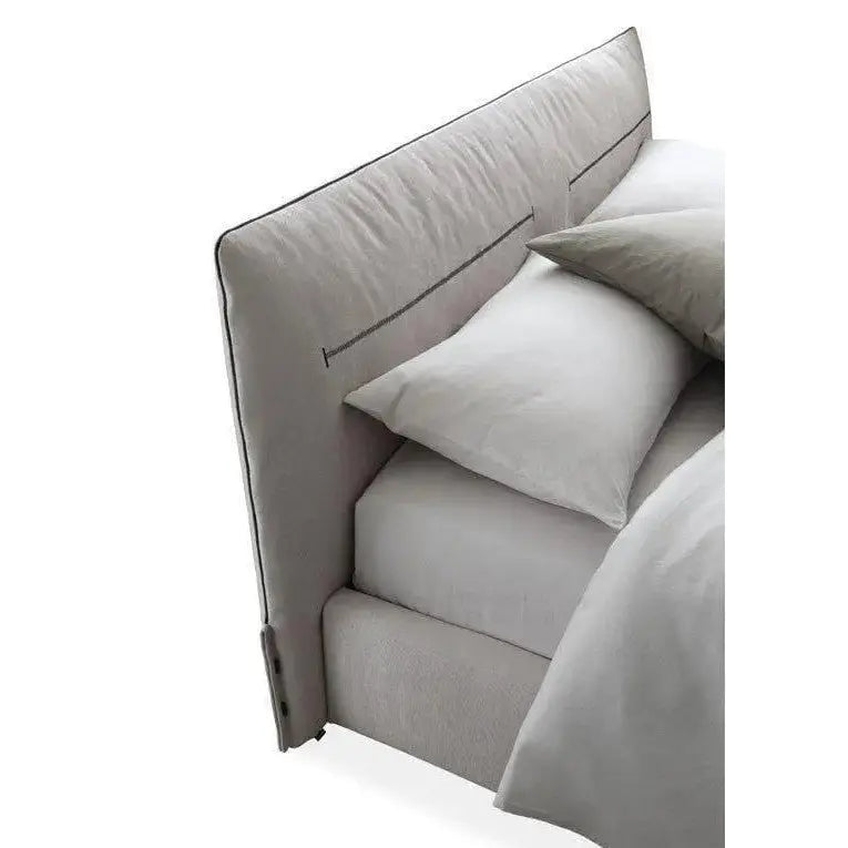 Jacqueline - Bed | Poliform | JANGEORGe Interior Design