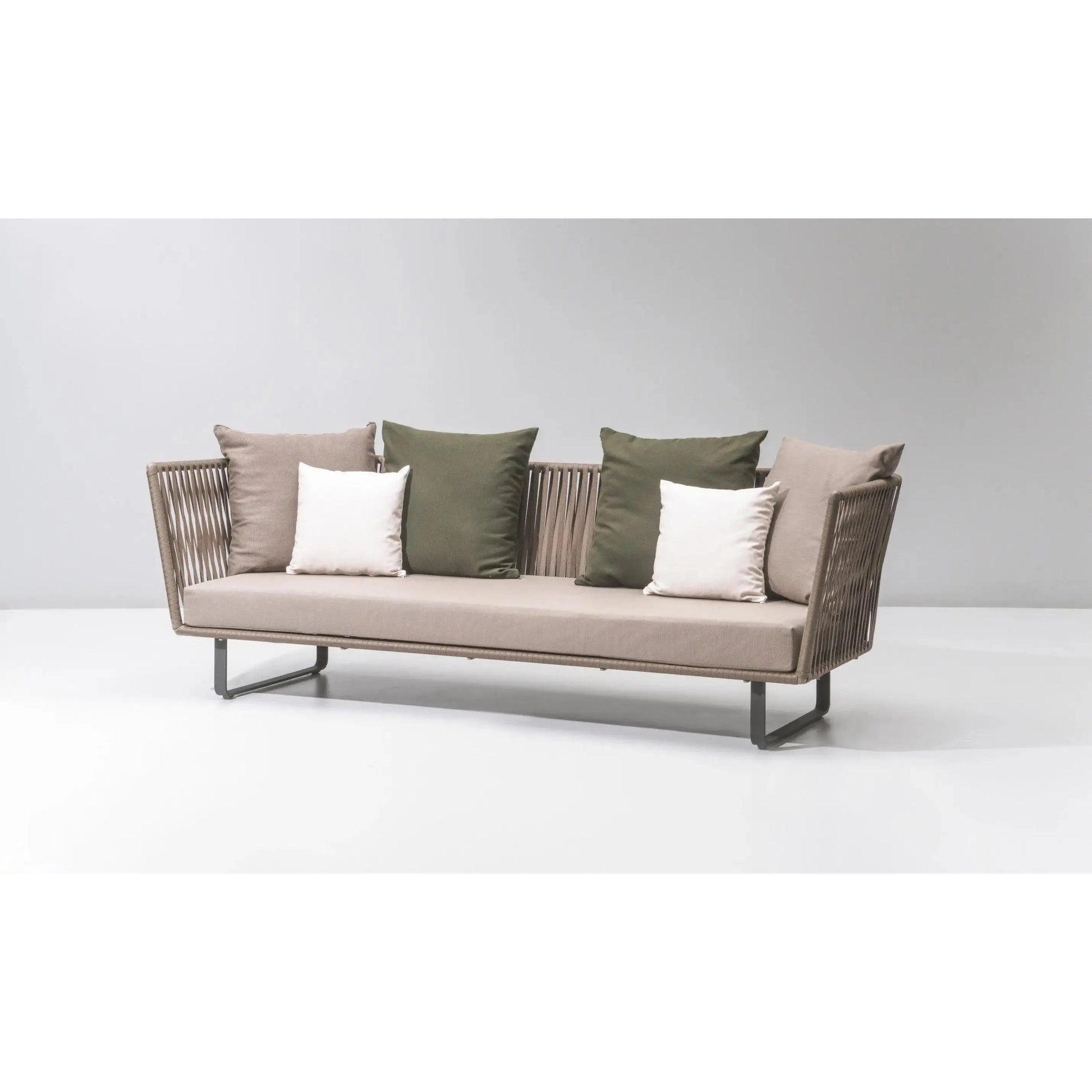 Bitta - 3-Seater sofa | Kettal | JANGEORGe Interior Design