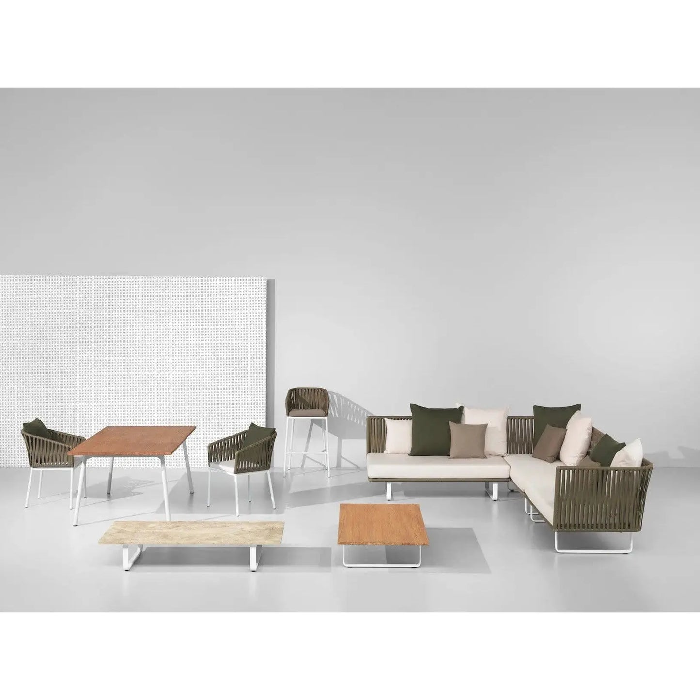 Bitta - Centre table | Kettal | JANGEORGe Interior Design