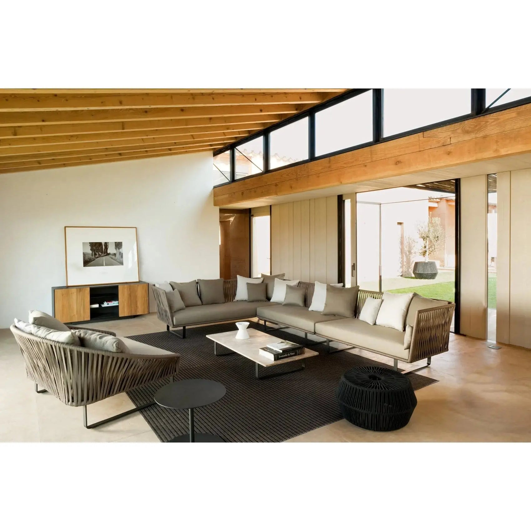 Bitta - Centre table | Kettal | JANGEORGe Interior Design