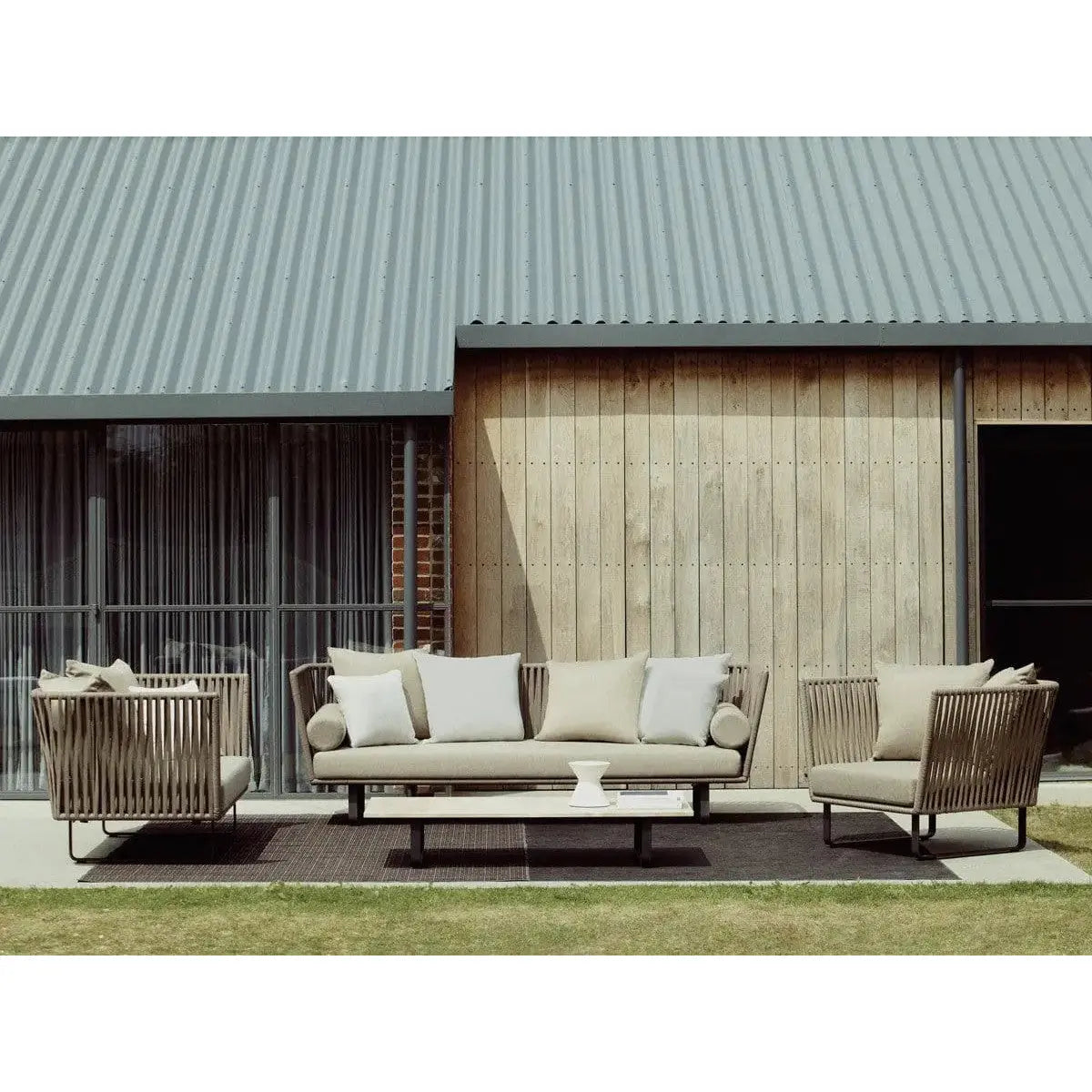 Bitta - Club armchair | Kettal | JANGEORGe Interior Design